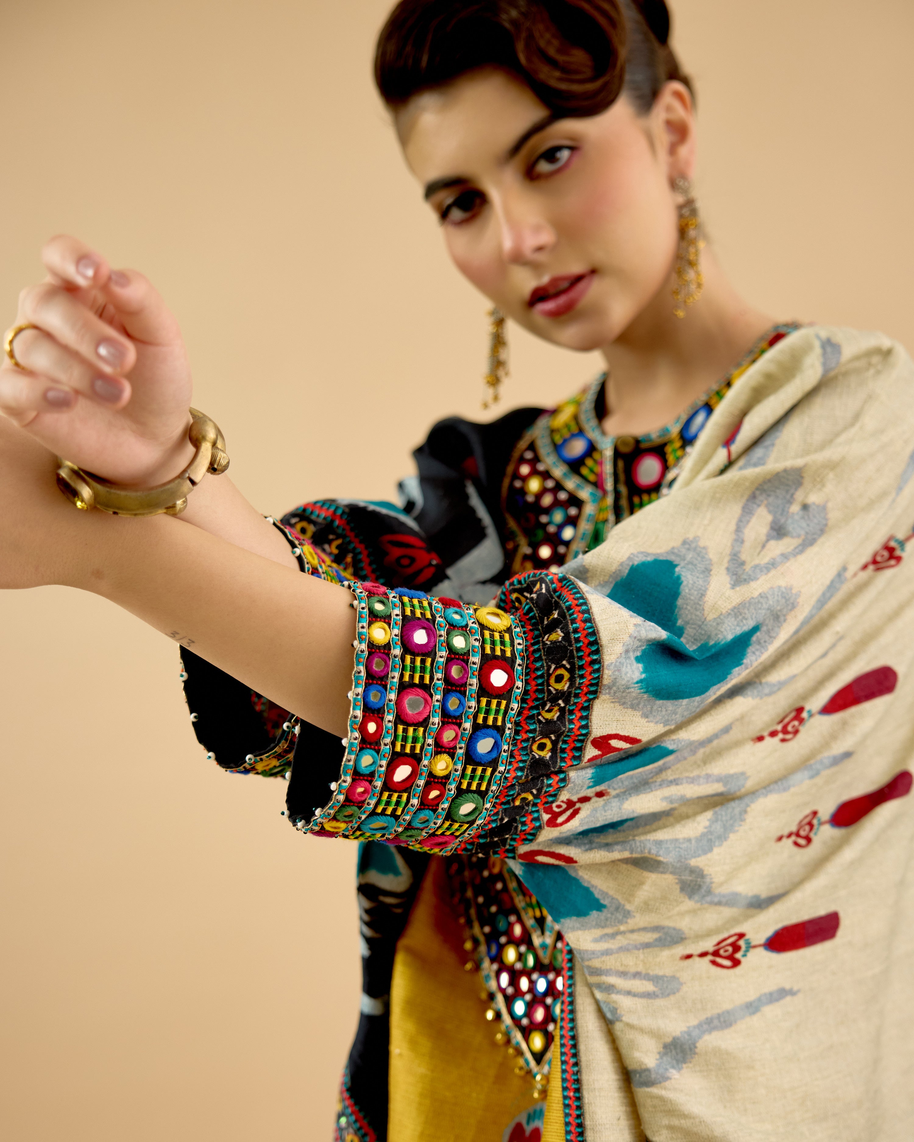 Tangier : Myra - Black/Eggshell