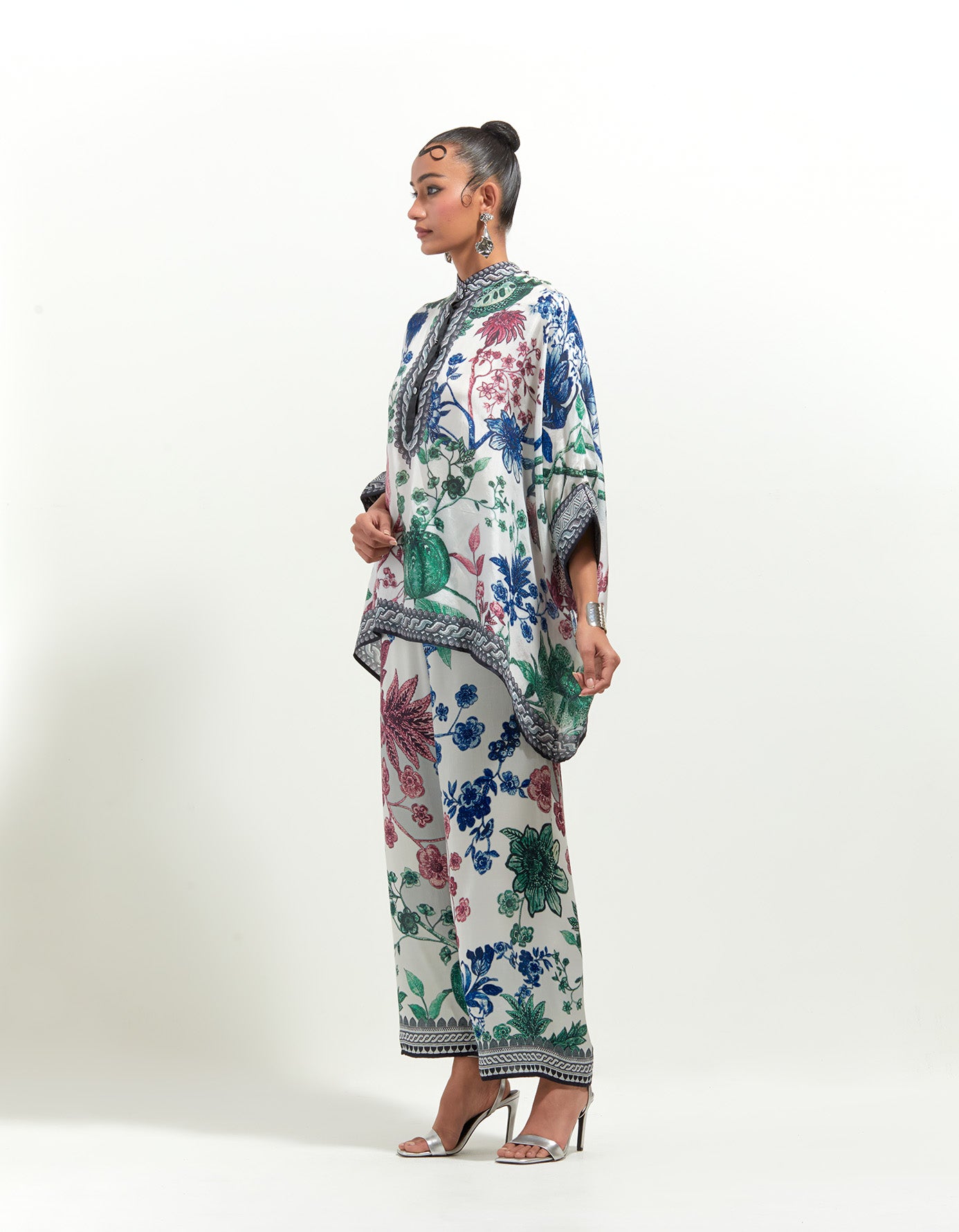 Florence : Chanel - White/Multi