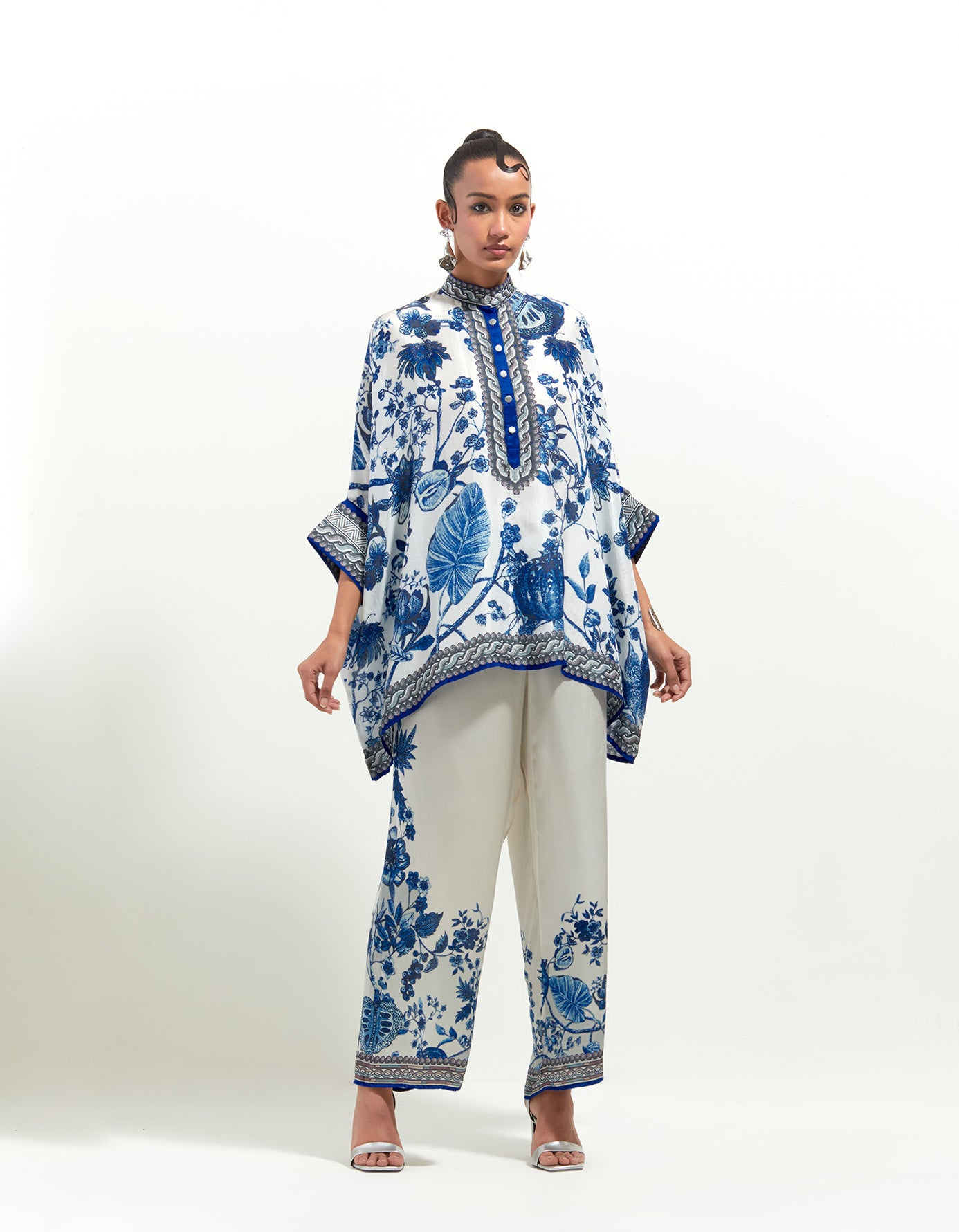 Florence : Chanel - White/Blue