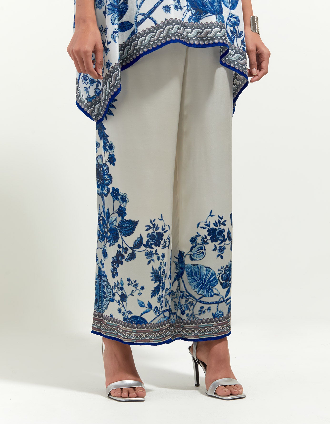 Florence : Chanel - White/Blue