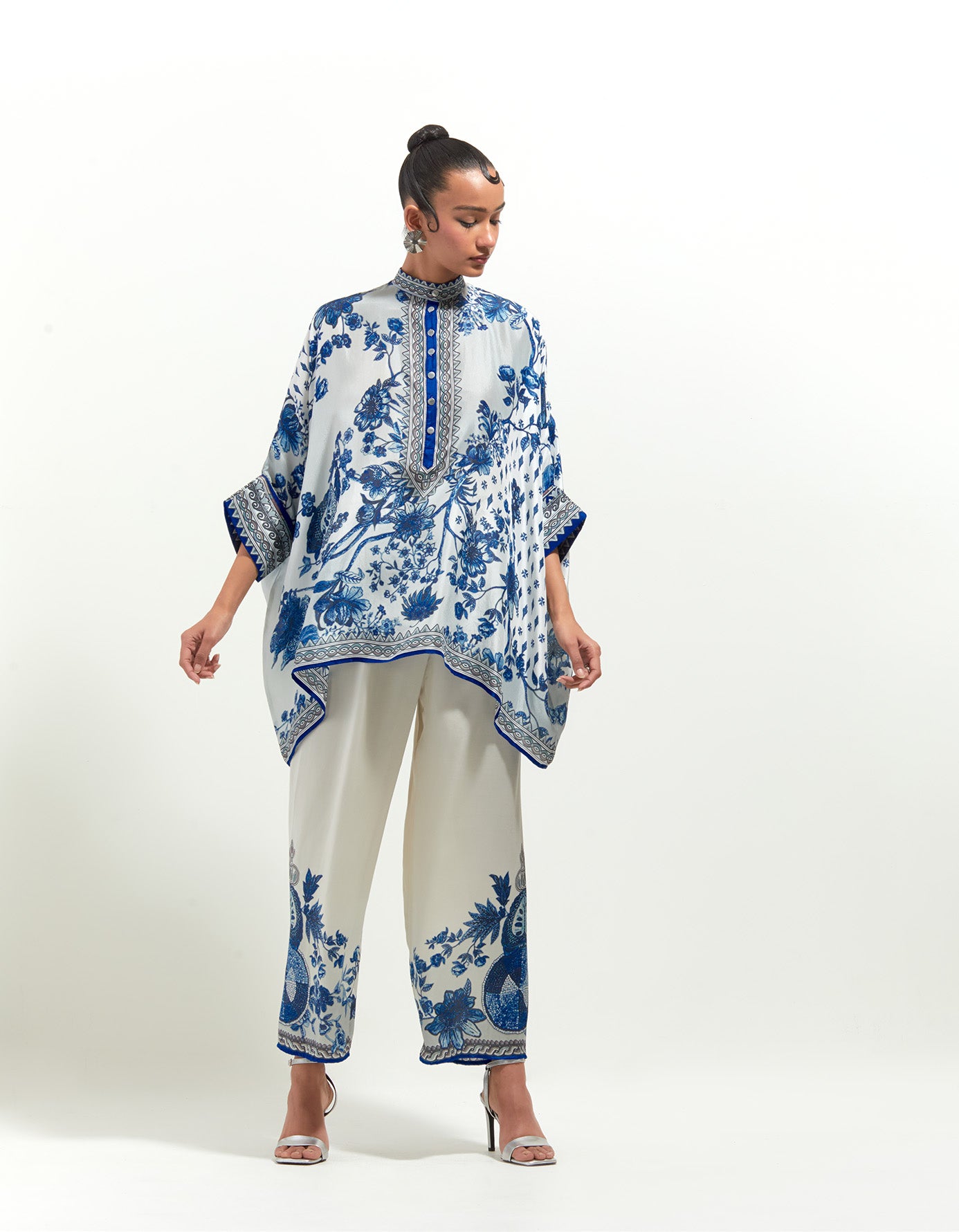 Florence : Chanel - White/Blue