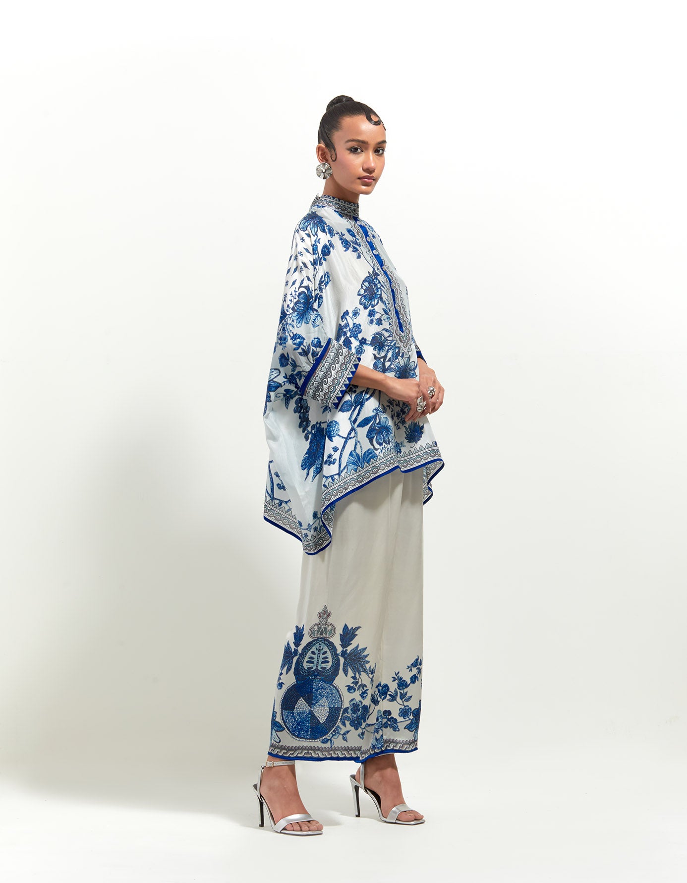 Florence : Chanel - White/Blue