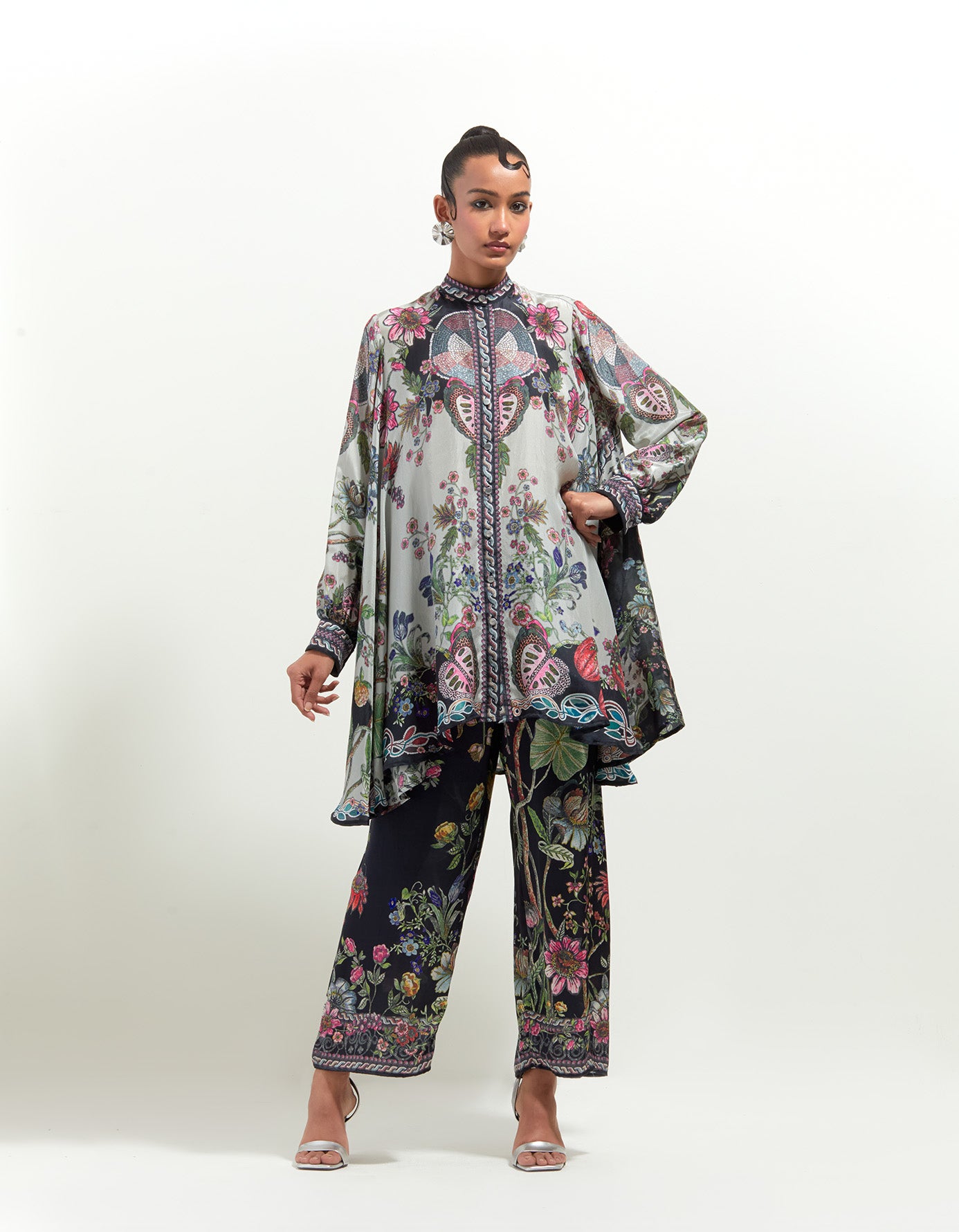 Florence : Nilofer - Black/Taupe