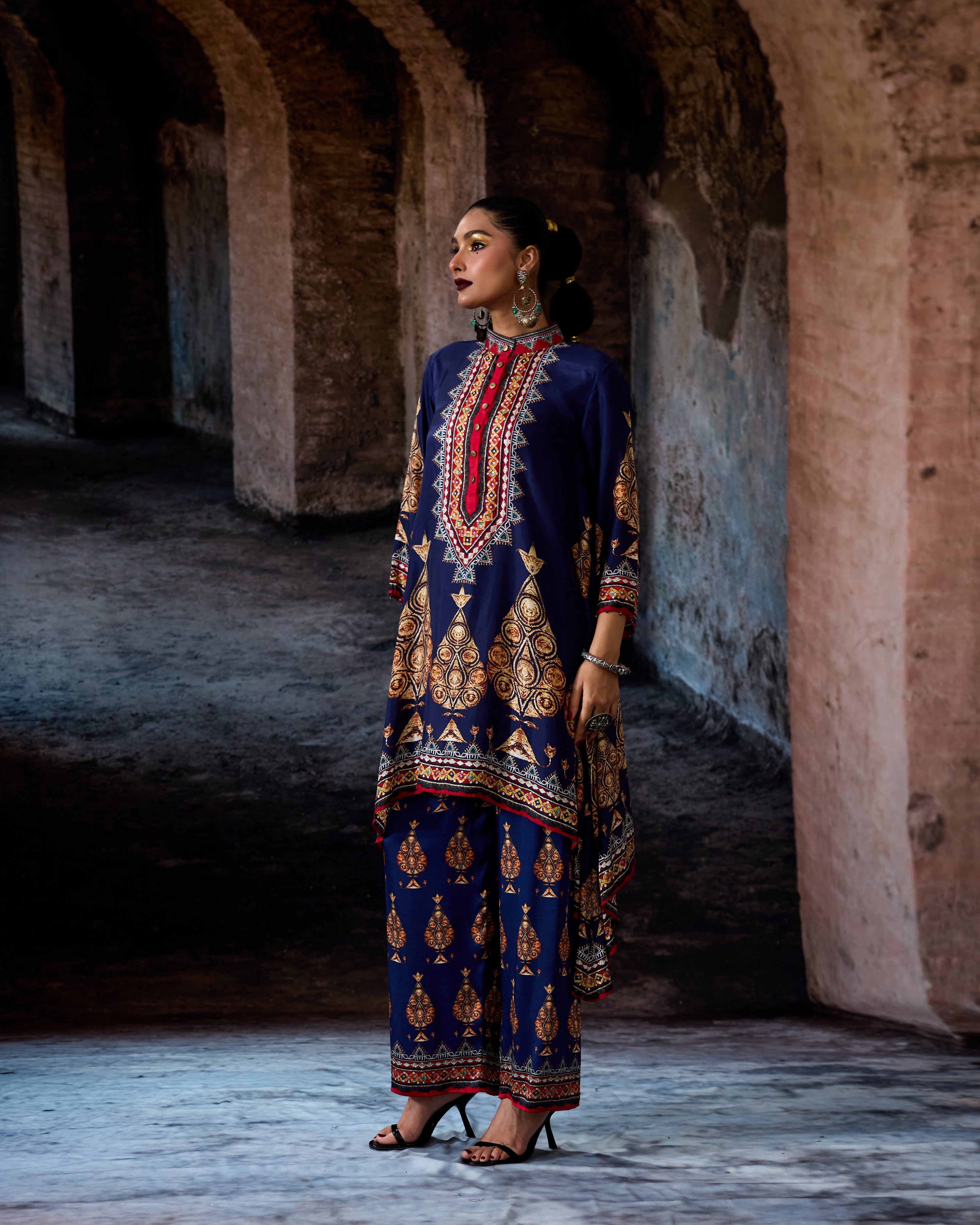 Bethari : Navya - Navy Blue