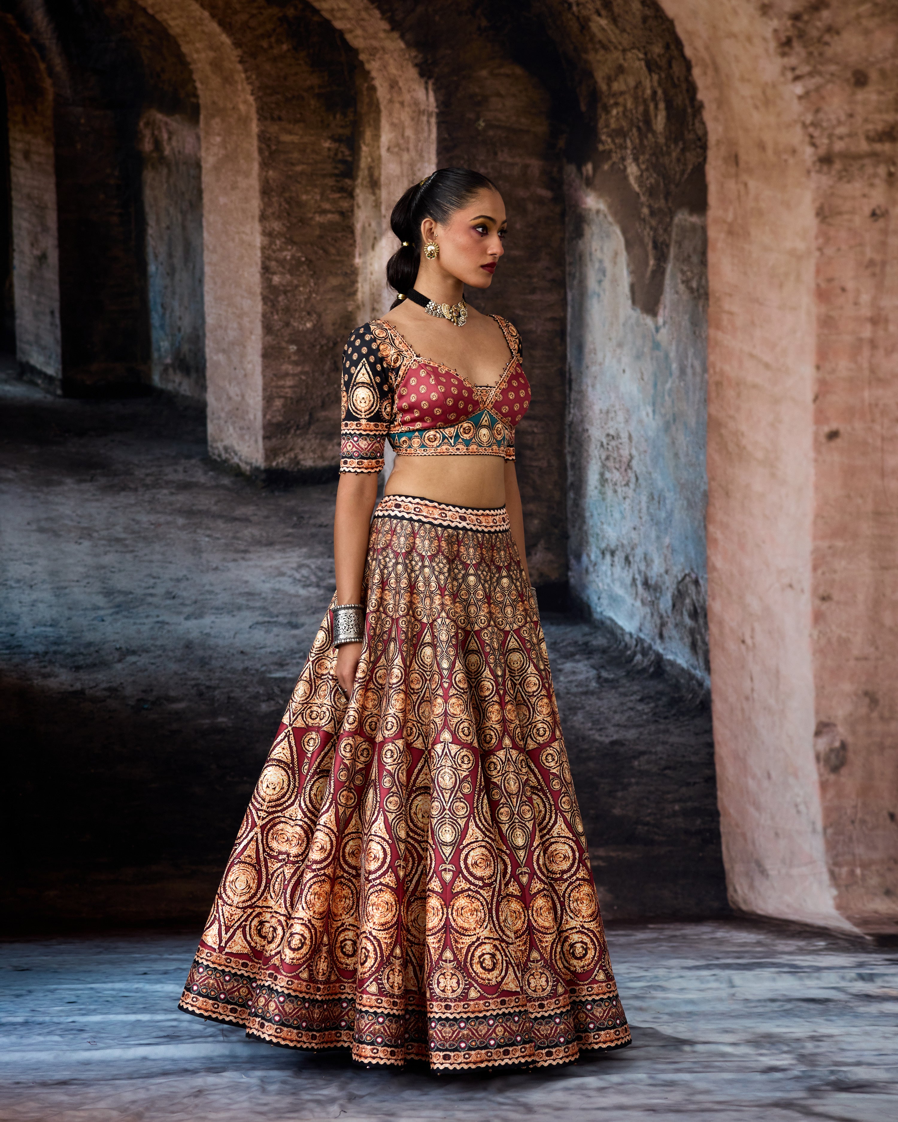 Bethari : Leela - Maroon