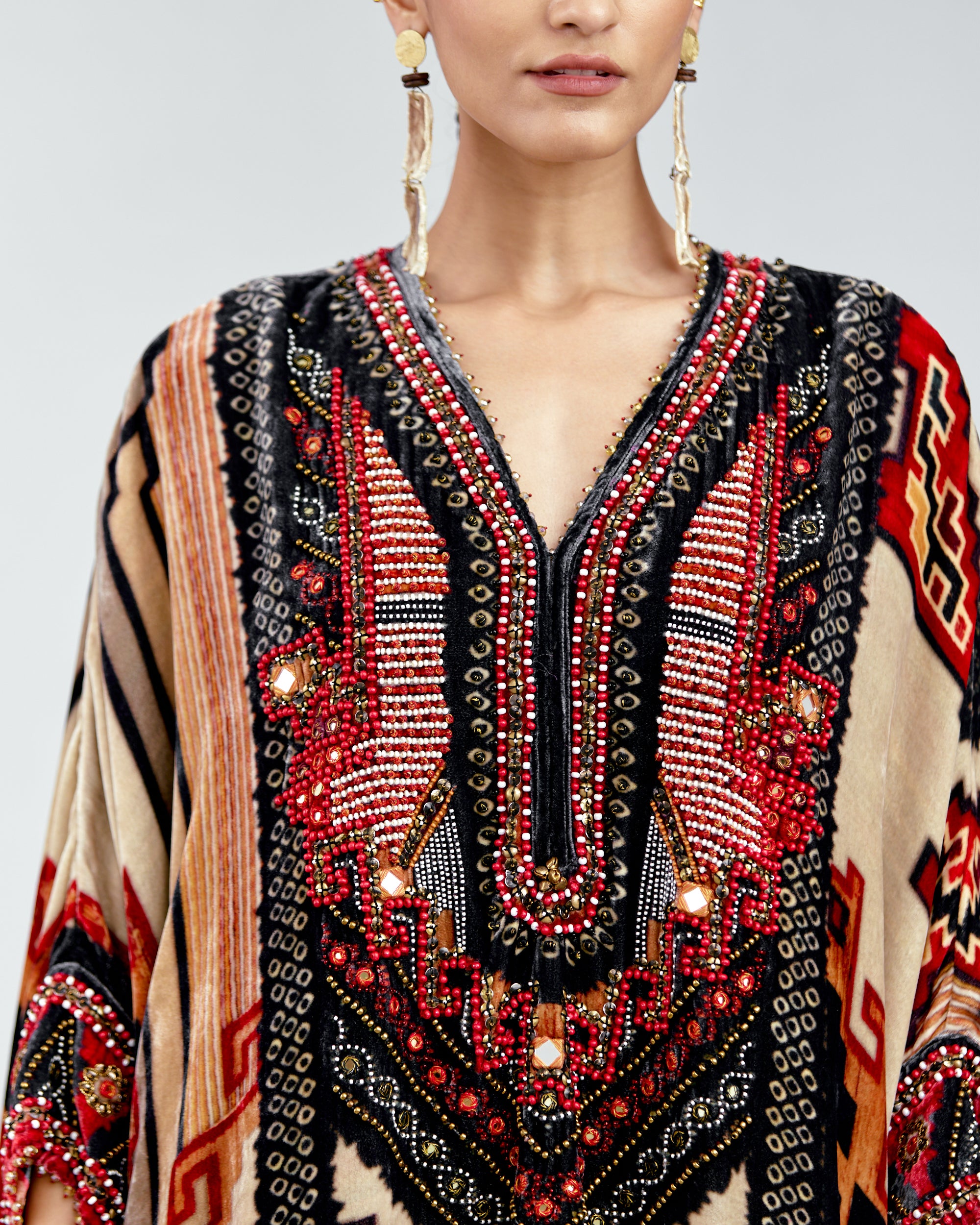 Tijori : Chanel - Beige/Red