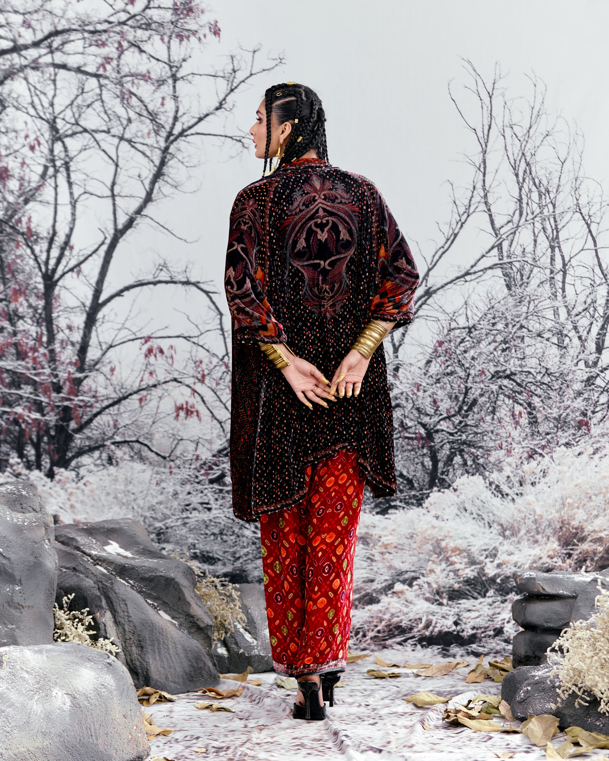 Tijori : Adhira - Red/Black
