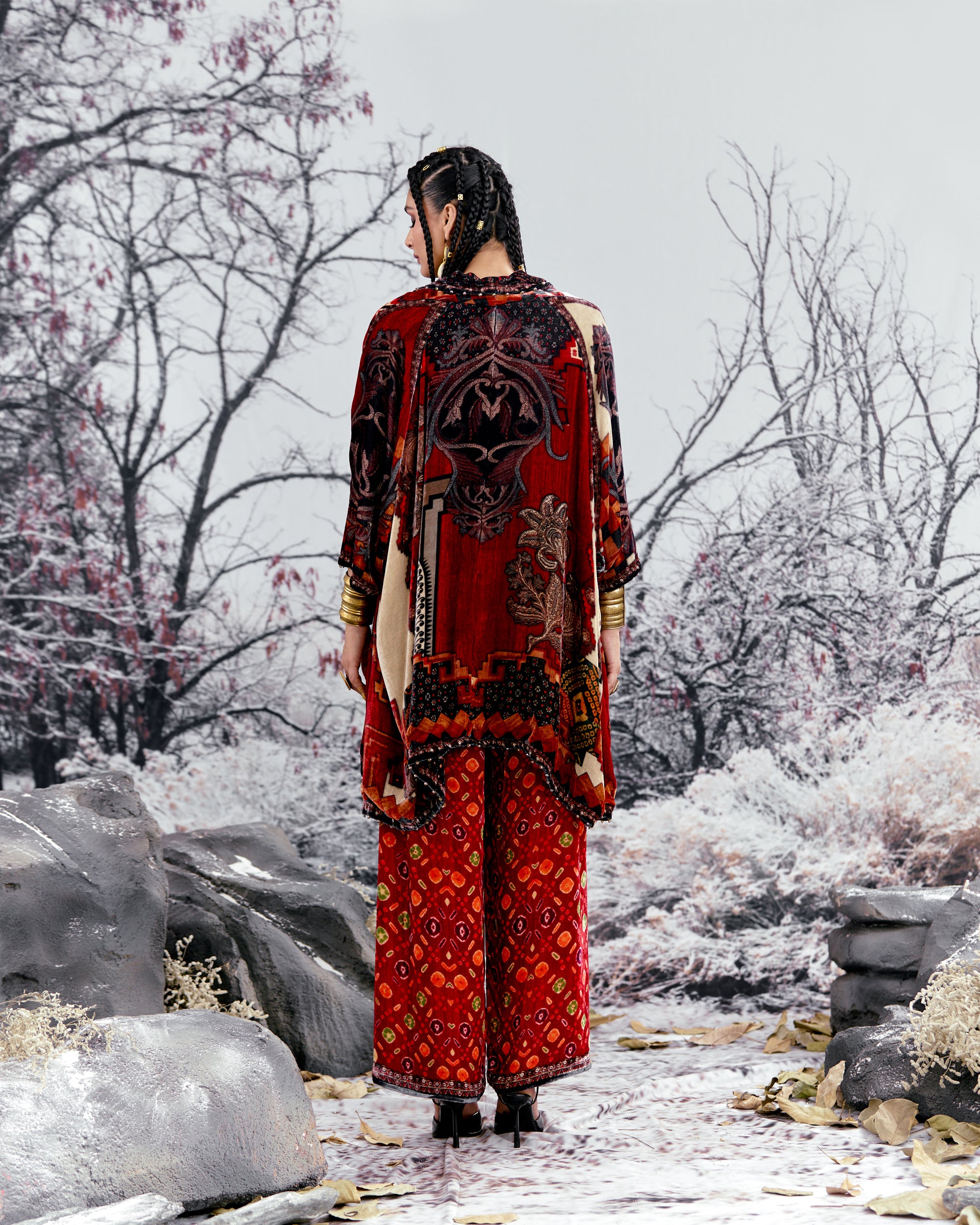 Tijori : Adhira - Red/Black