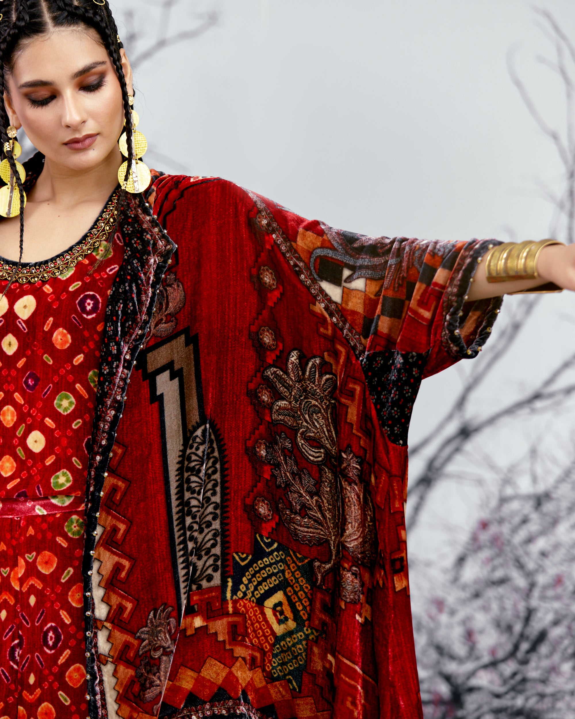 Tijori : Adhira - Red/Black