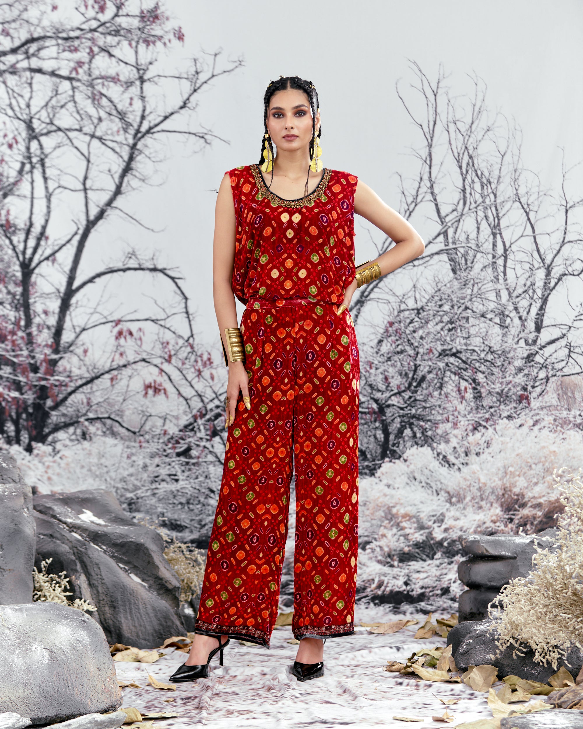 Tijori : Adhira - Red/Black