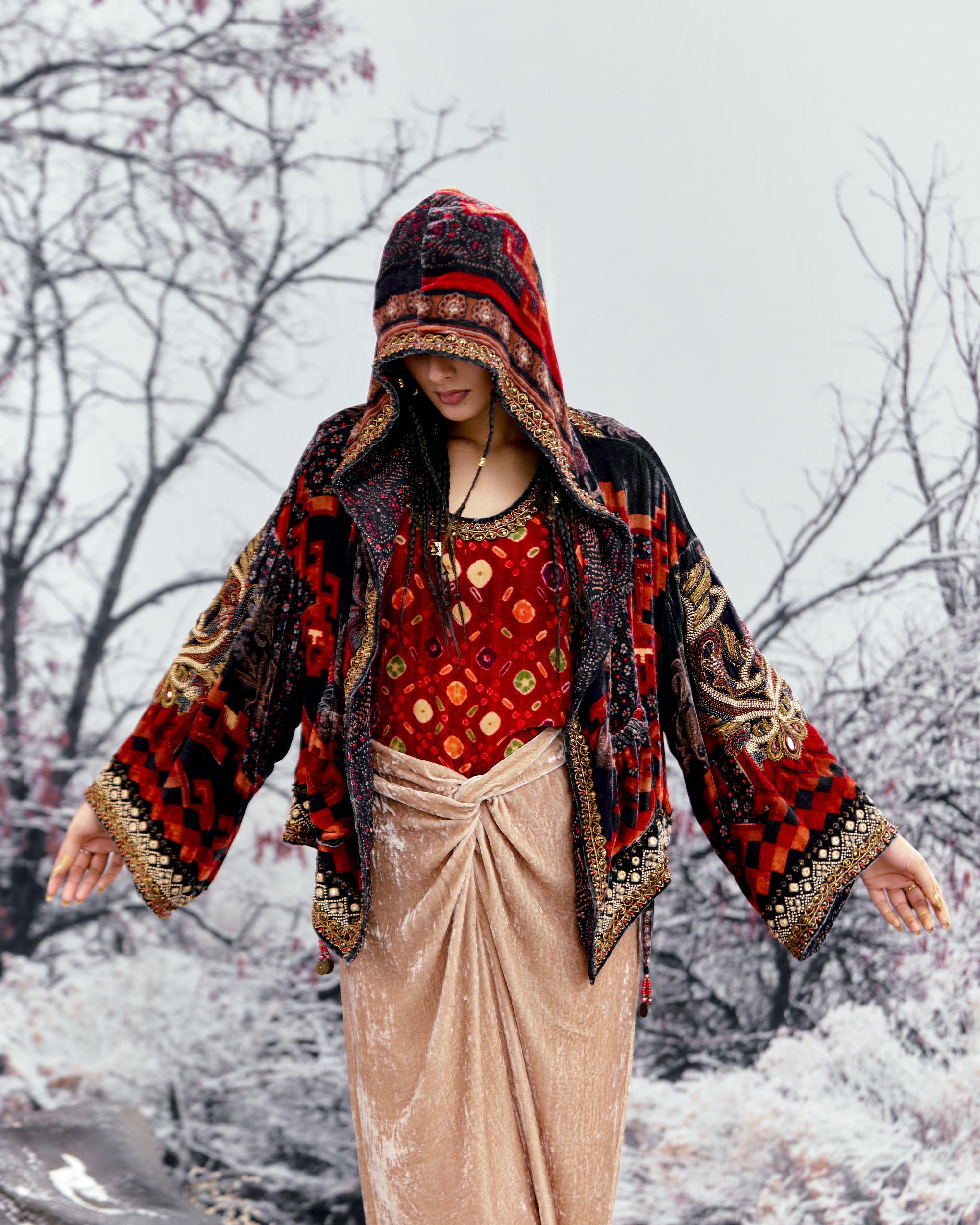 Tijori : Romania - Black/Rust