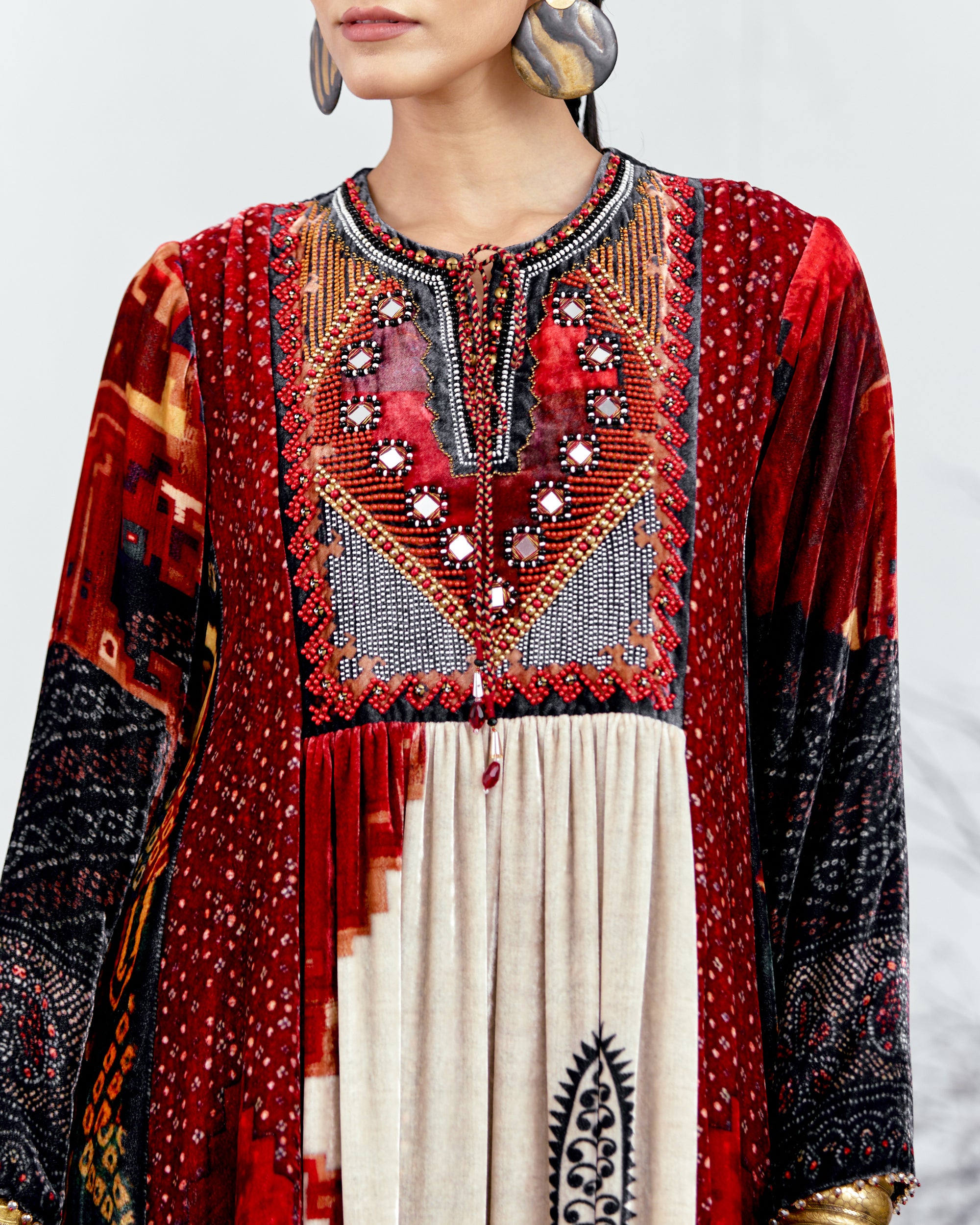 Tijori : Anisha - Beige/Red