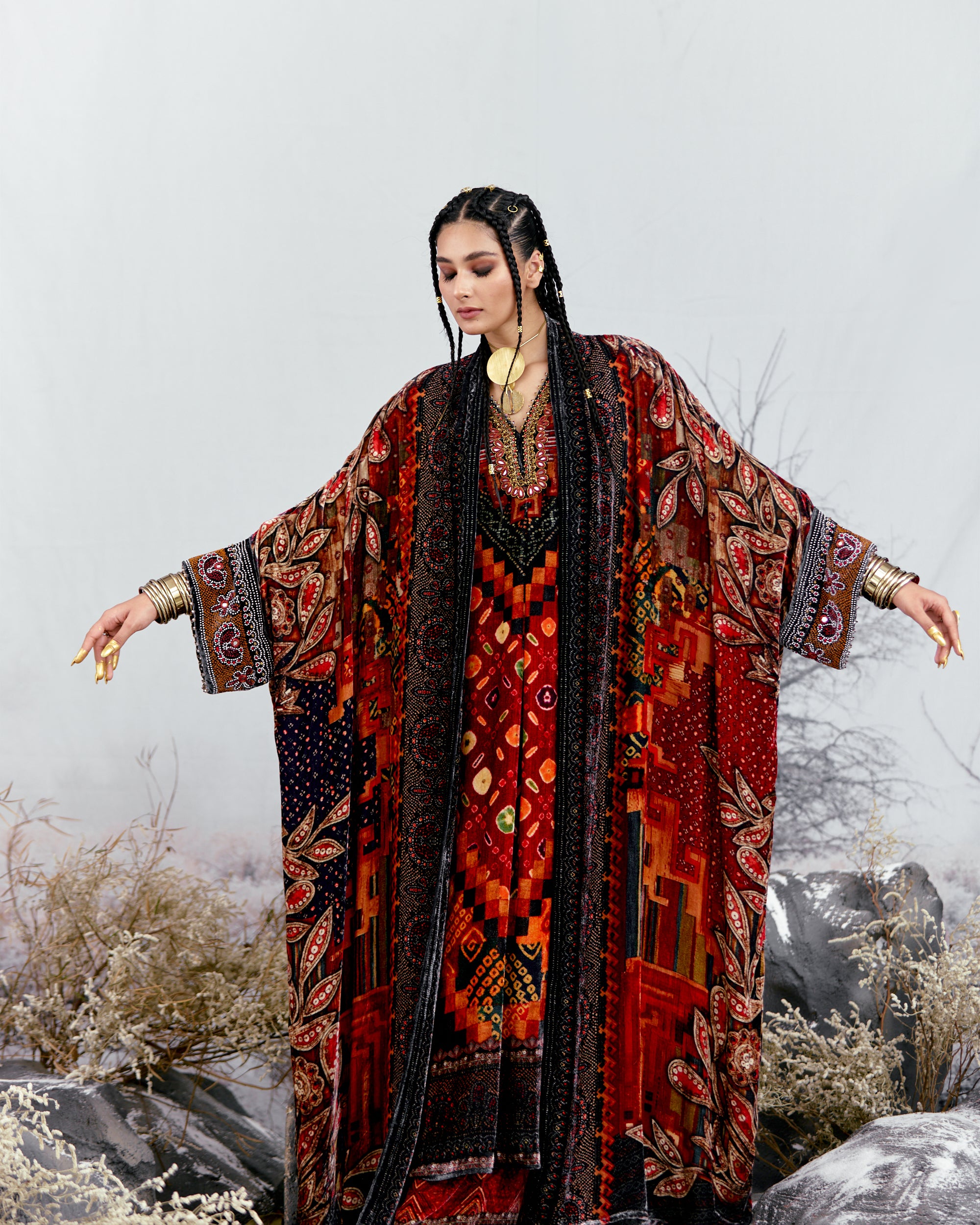 Tijori : Abaya - Red/Multi