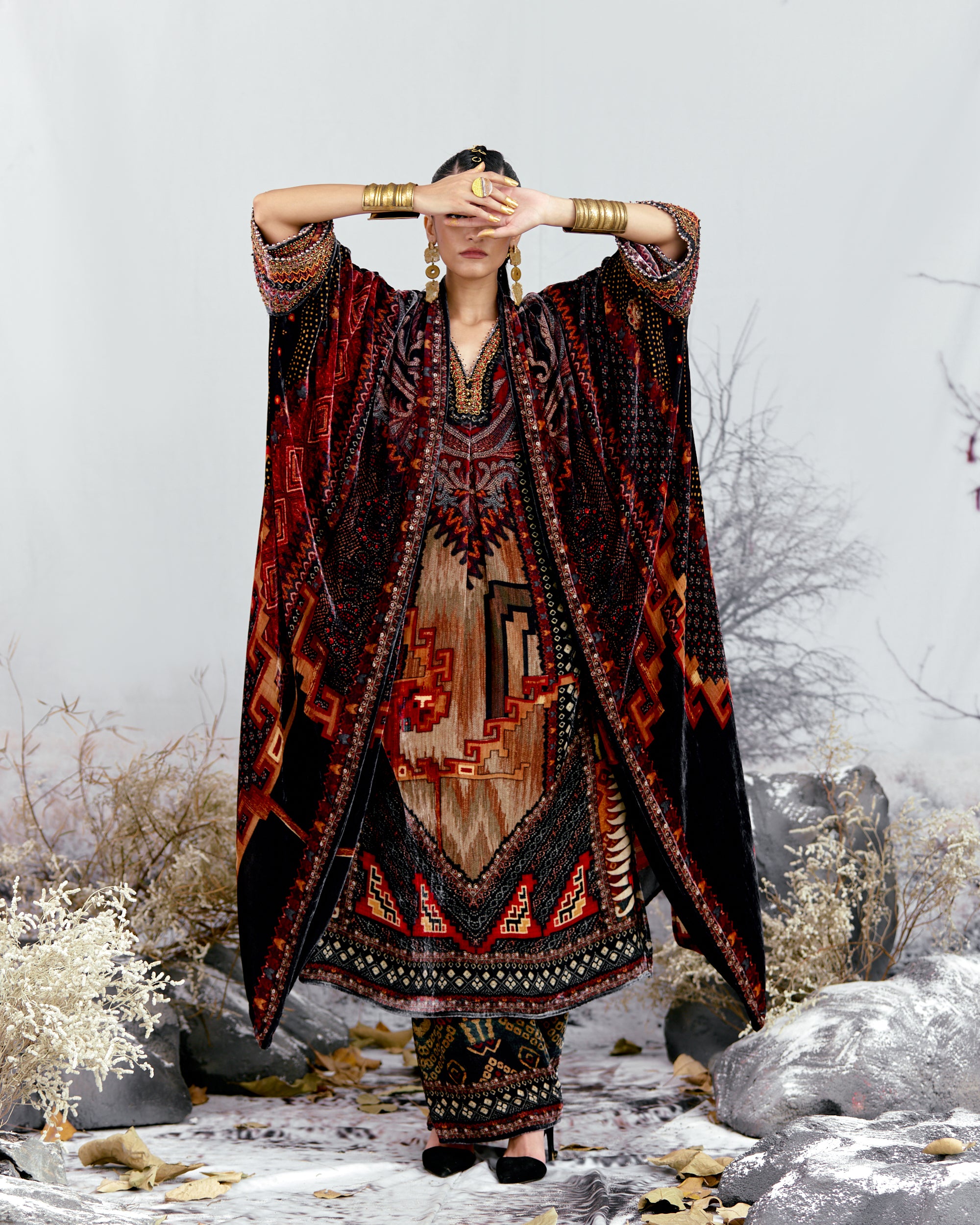 Tijori : Abaya - Black