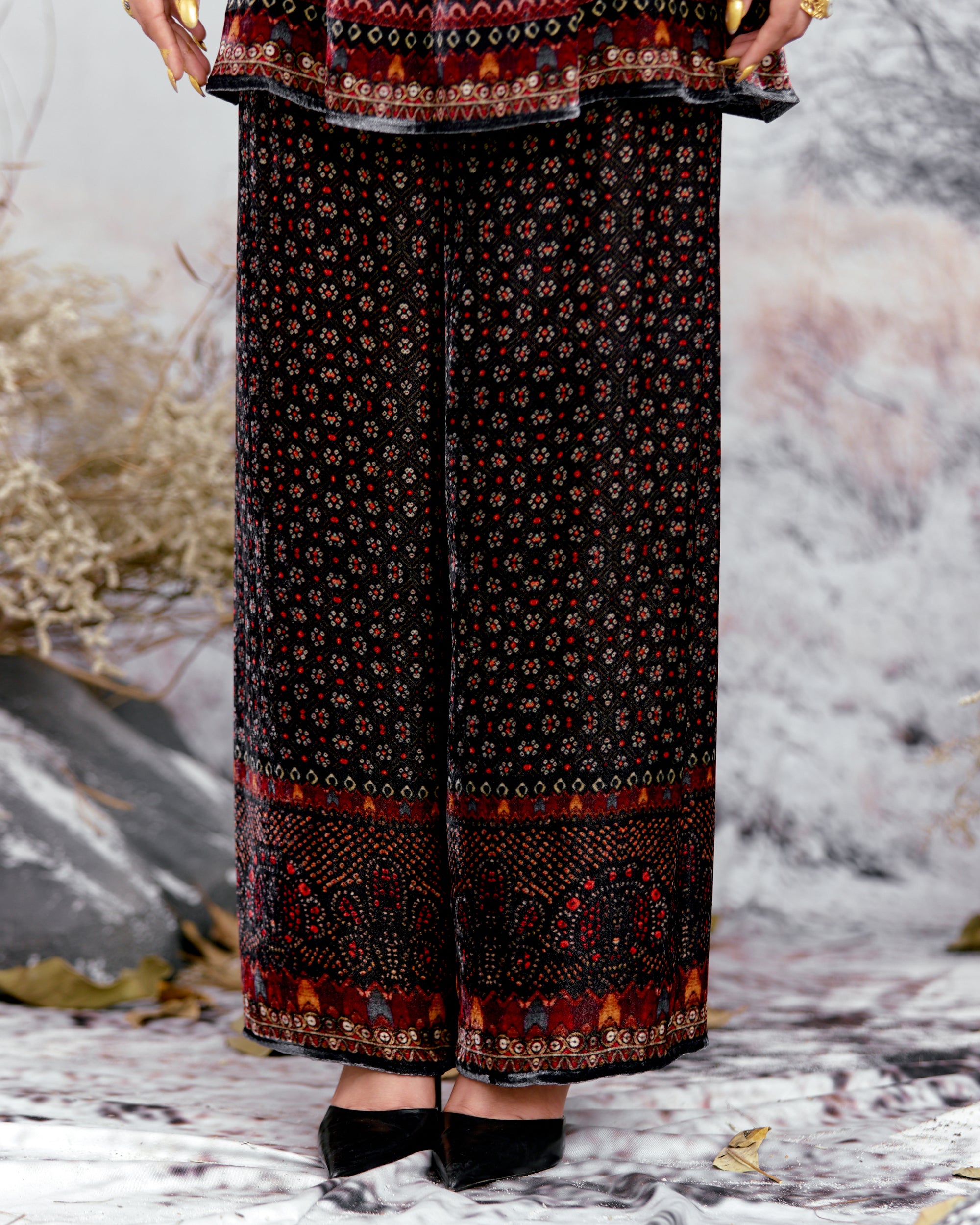 Tijori : Pankti - Black/Red