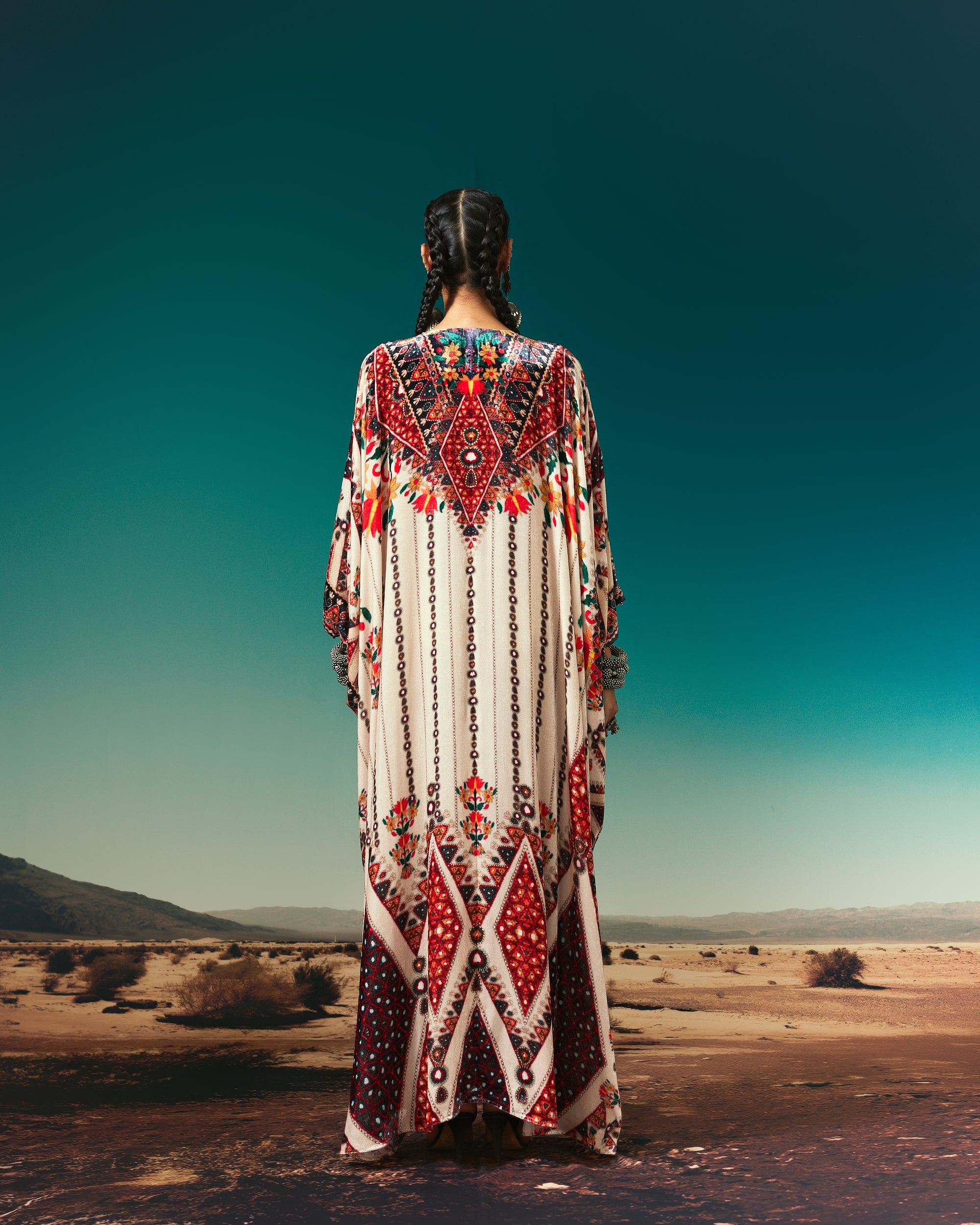 Kutch : Imama - Eggshell