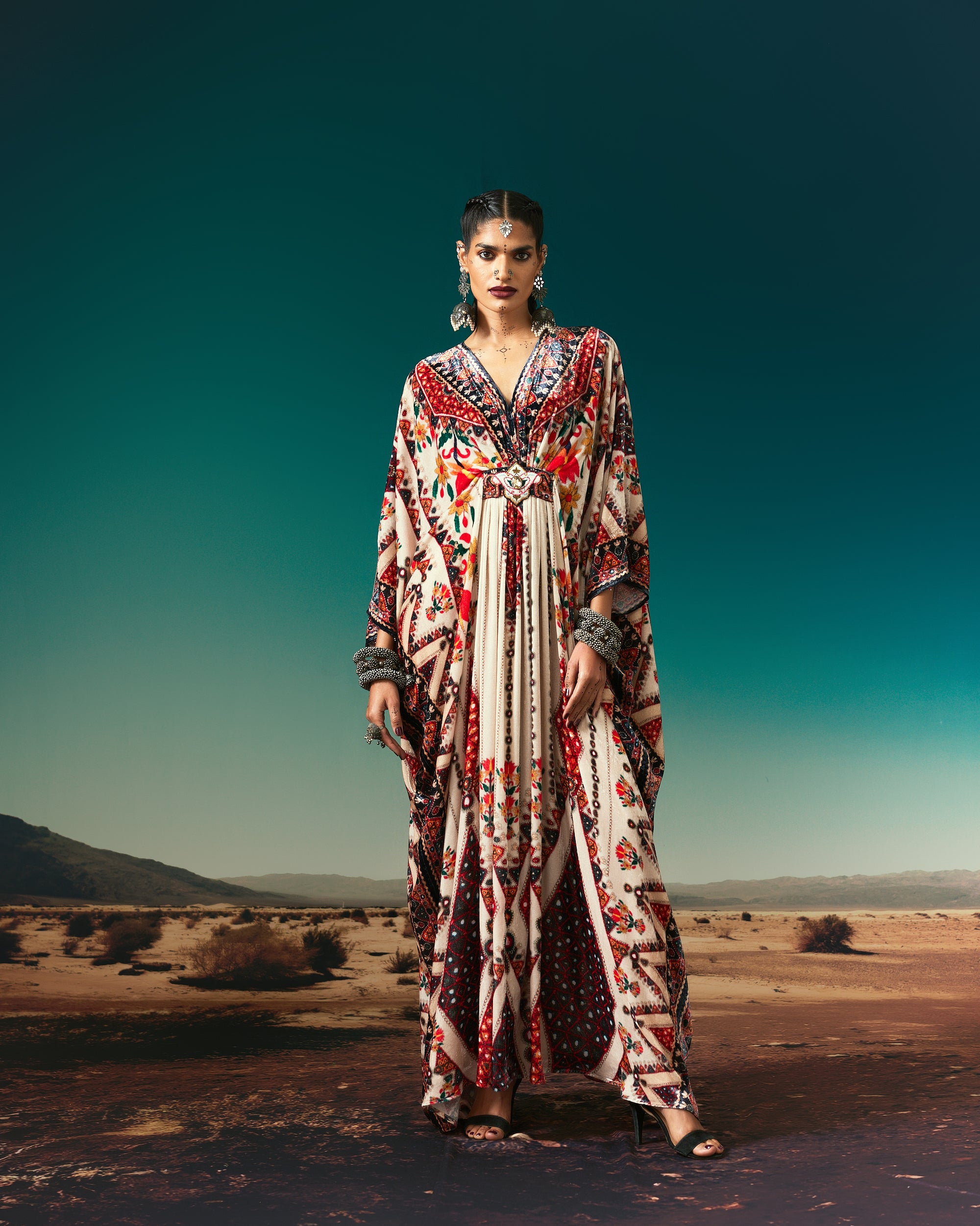 Kutch : Imama - Eggshell