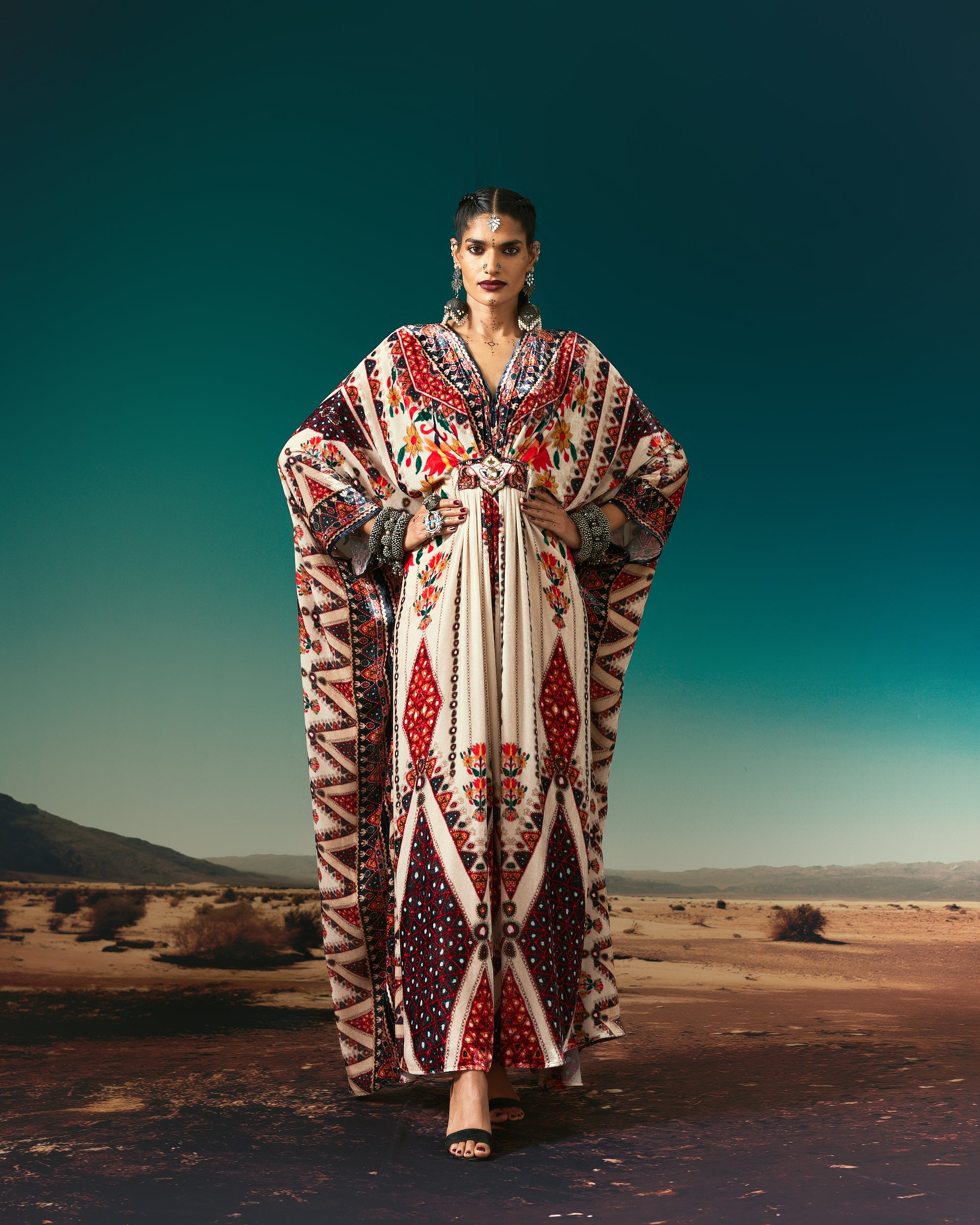 Kutch : Imama - Eggshell