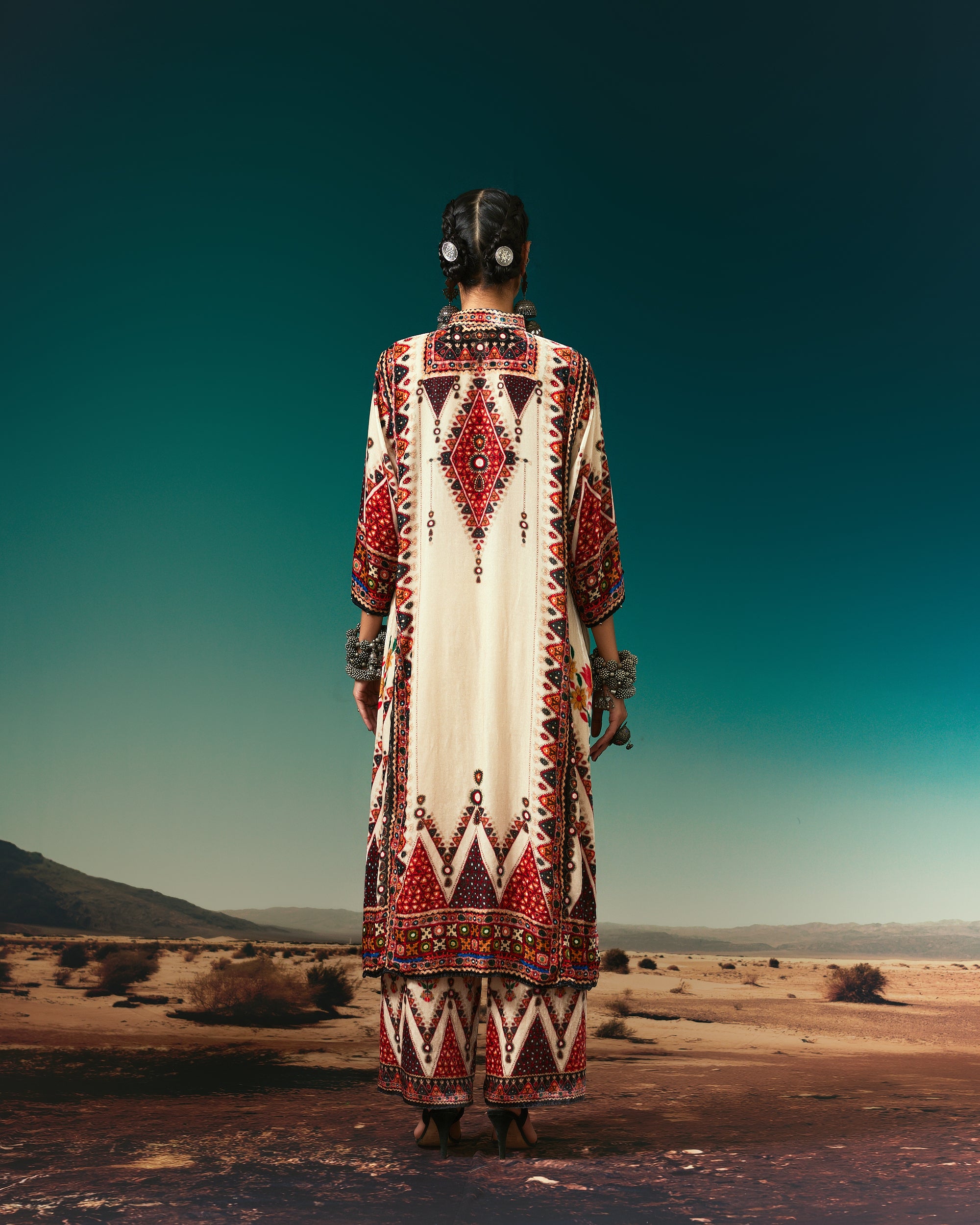 Kutch : Ghazala - Eggshell