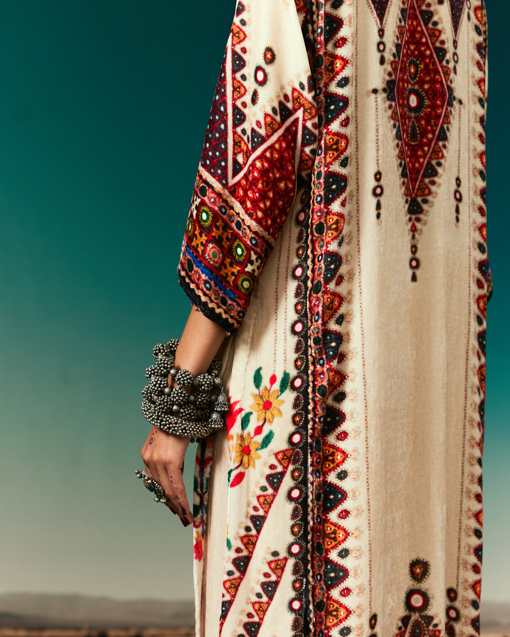 Kutch : Ghazala - Eggshell