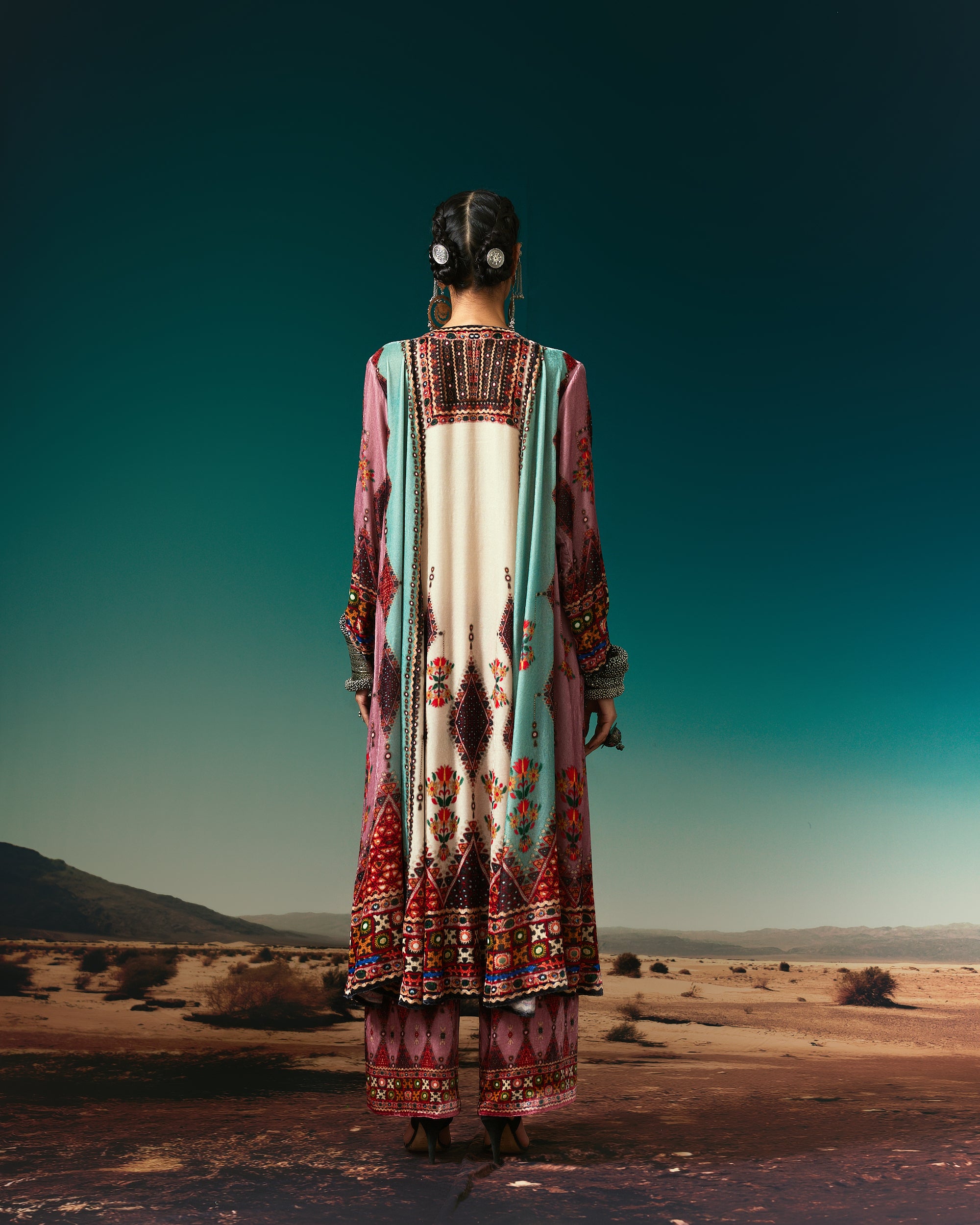 Kutch : Anisha - Eggshell/Rose/Sea Blue