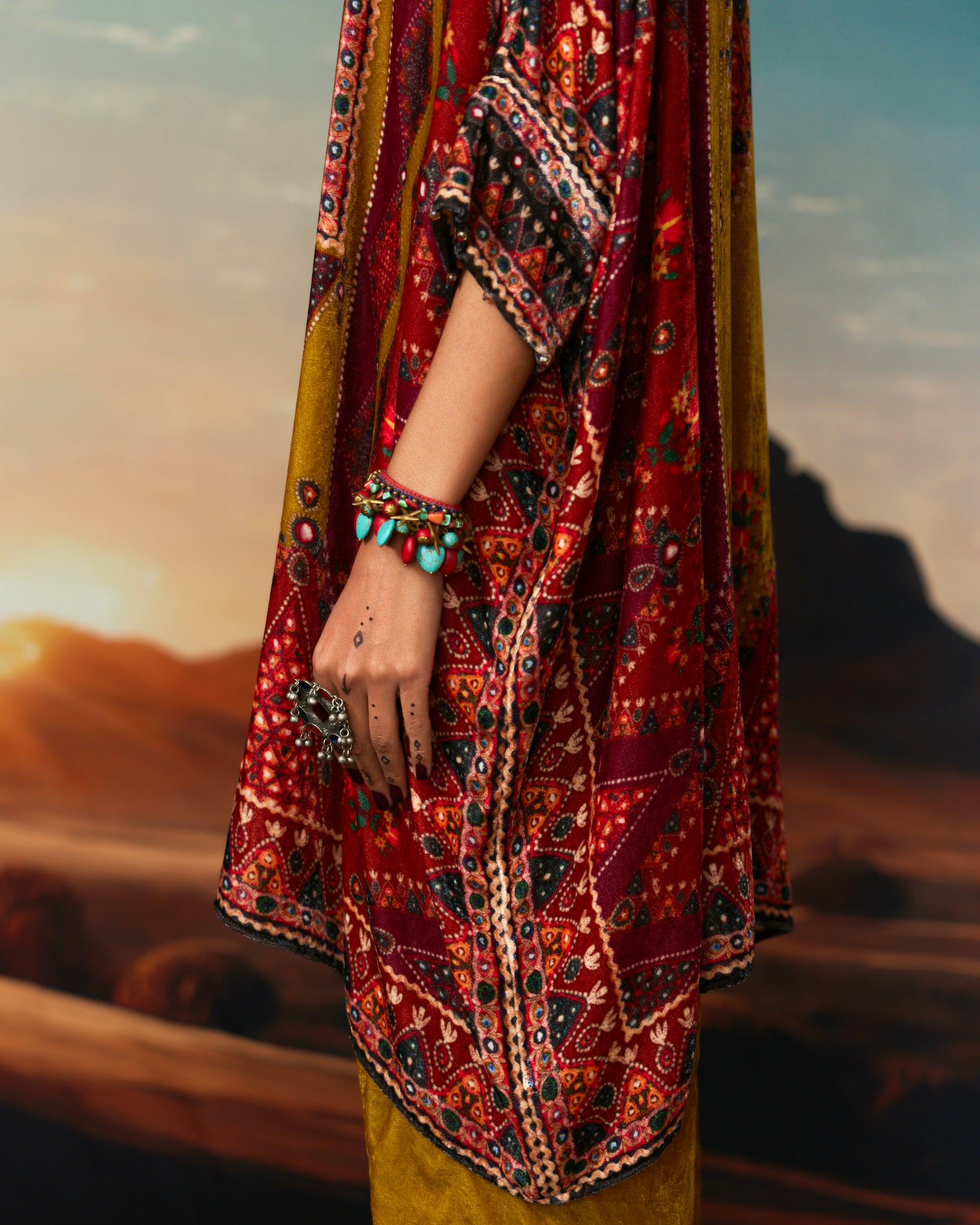 Kutch : Chanel 36" - Rust/Anise/Raspberry