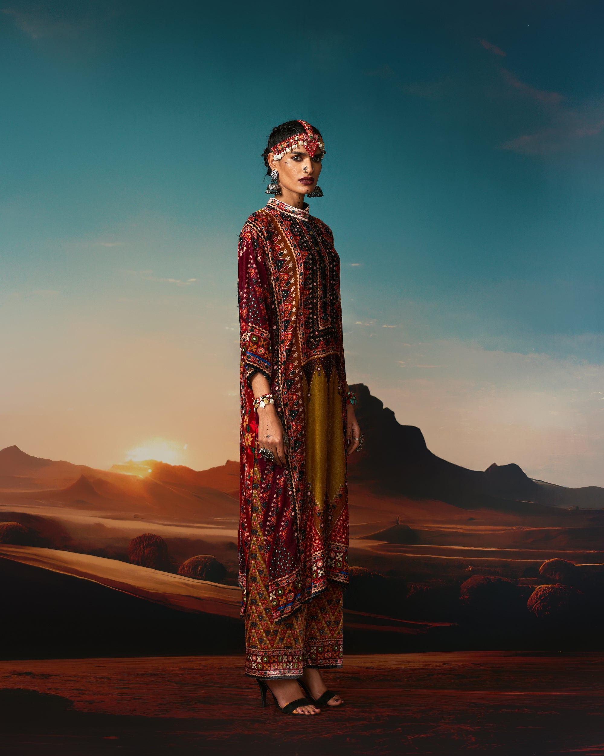 Kutch : Ghazala - Anise/Rust/Raspberry