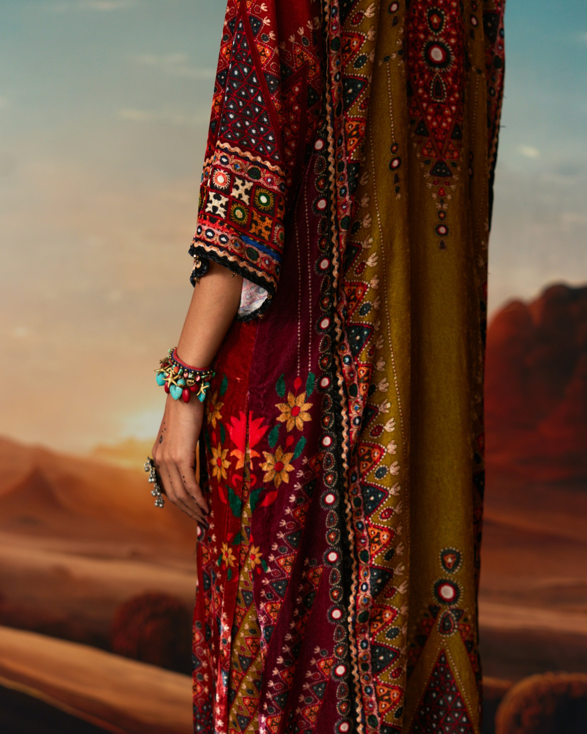 Kutch : Ghazala - Anise/Rust/Raspberry