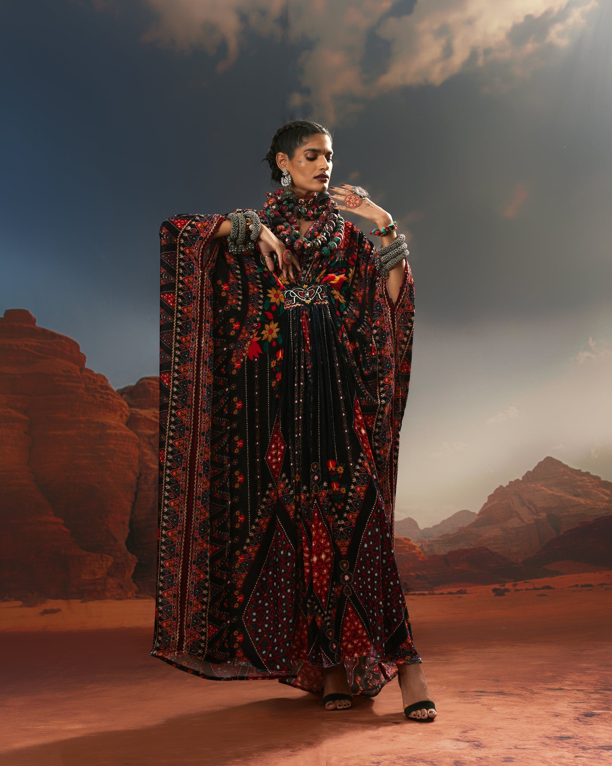 Kutch : Imama - Black