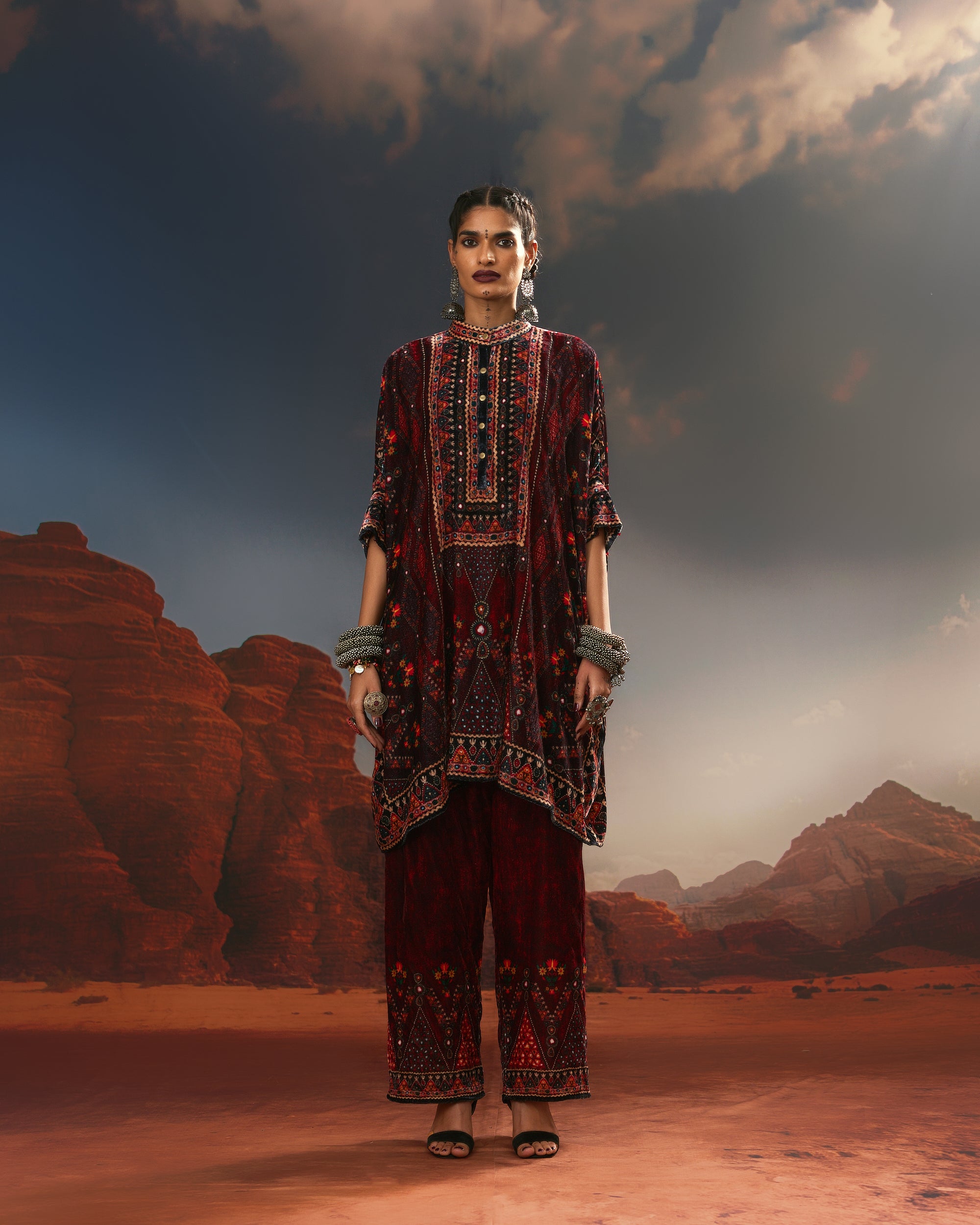 Kutch : Chanel 36" - Red