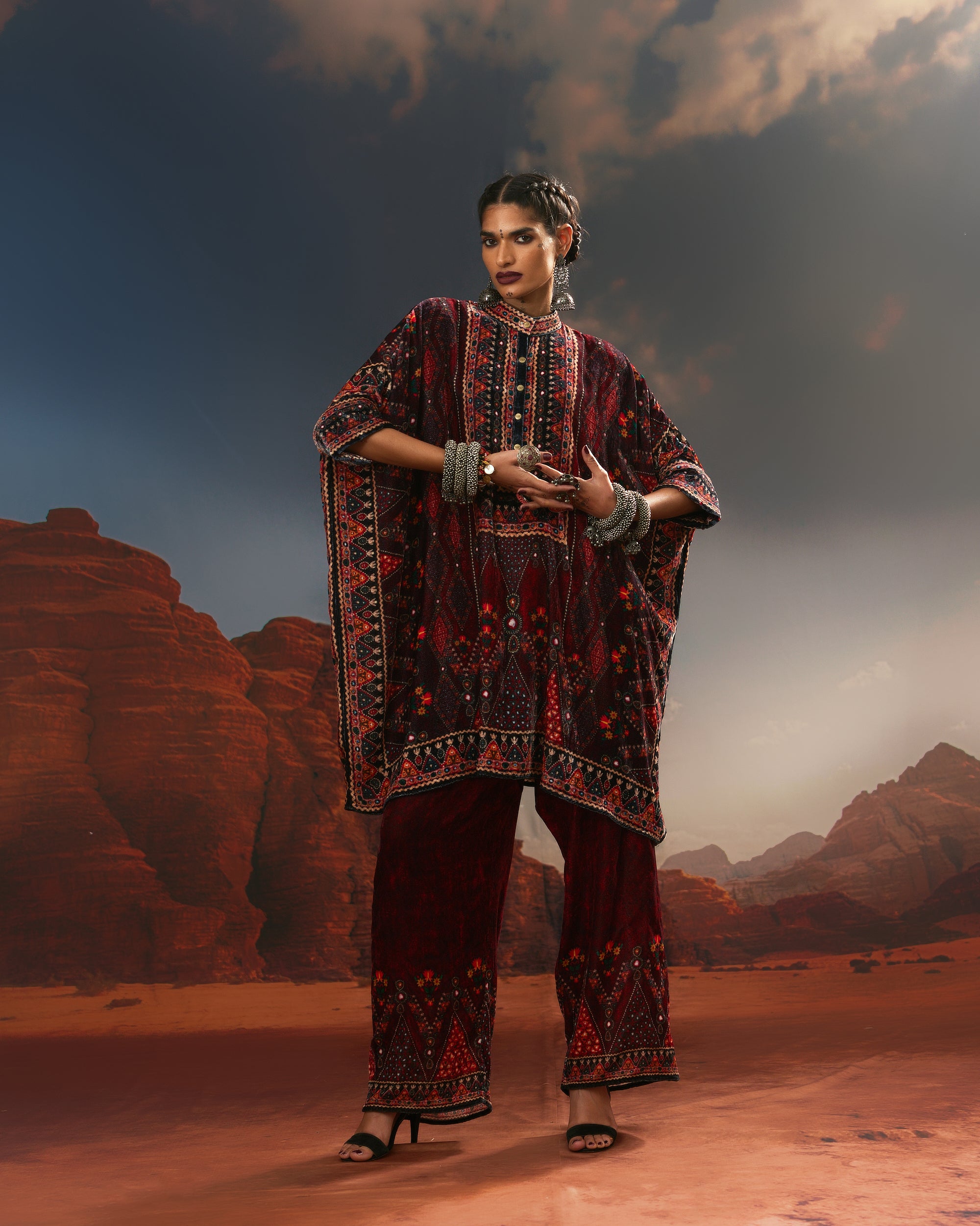 Kutch : Chanel 36" - Red