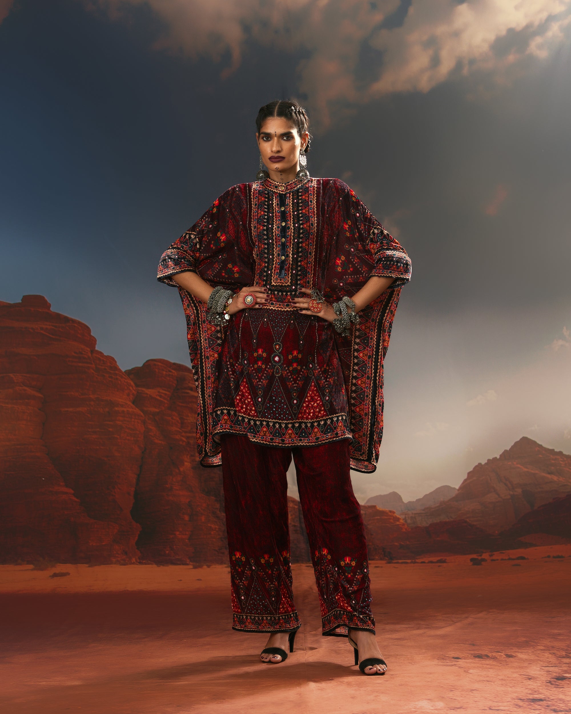 Kutch : Chanel 36" - Red