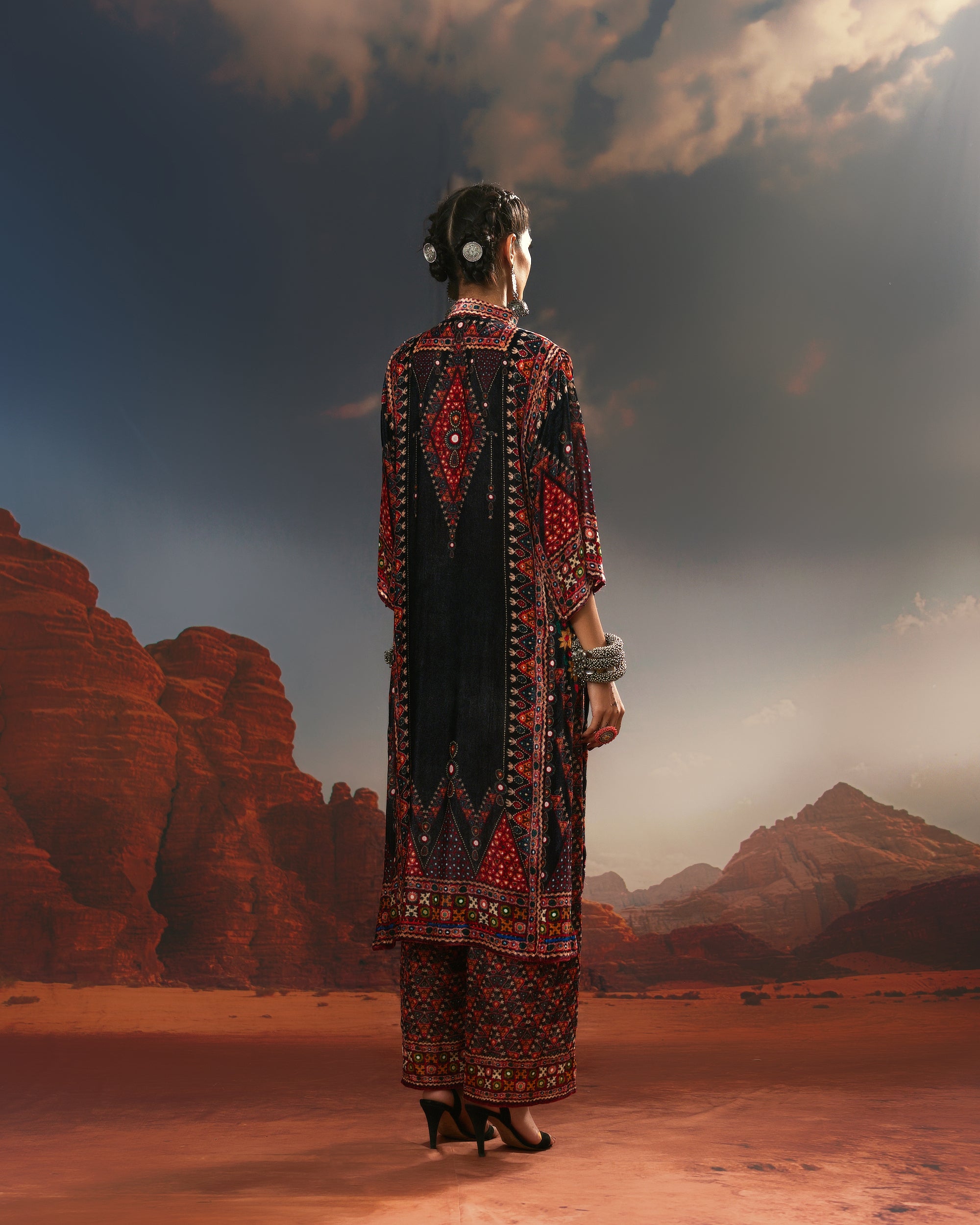 Kutch : Ghazala - Black