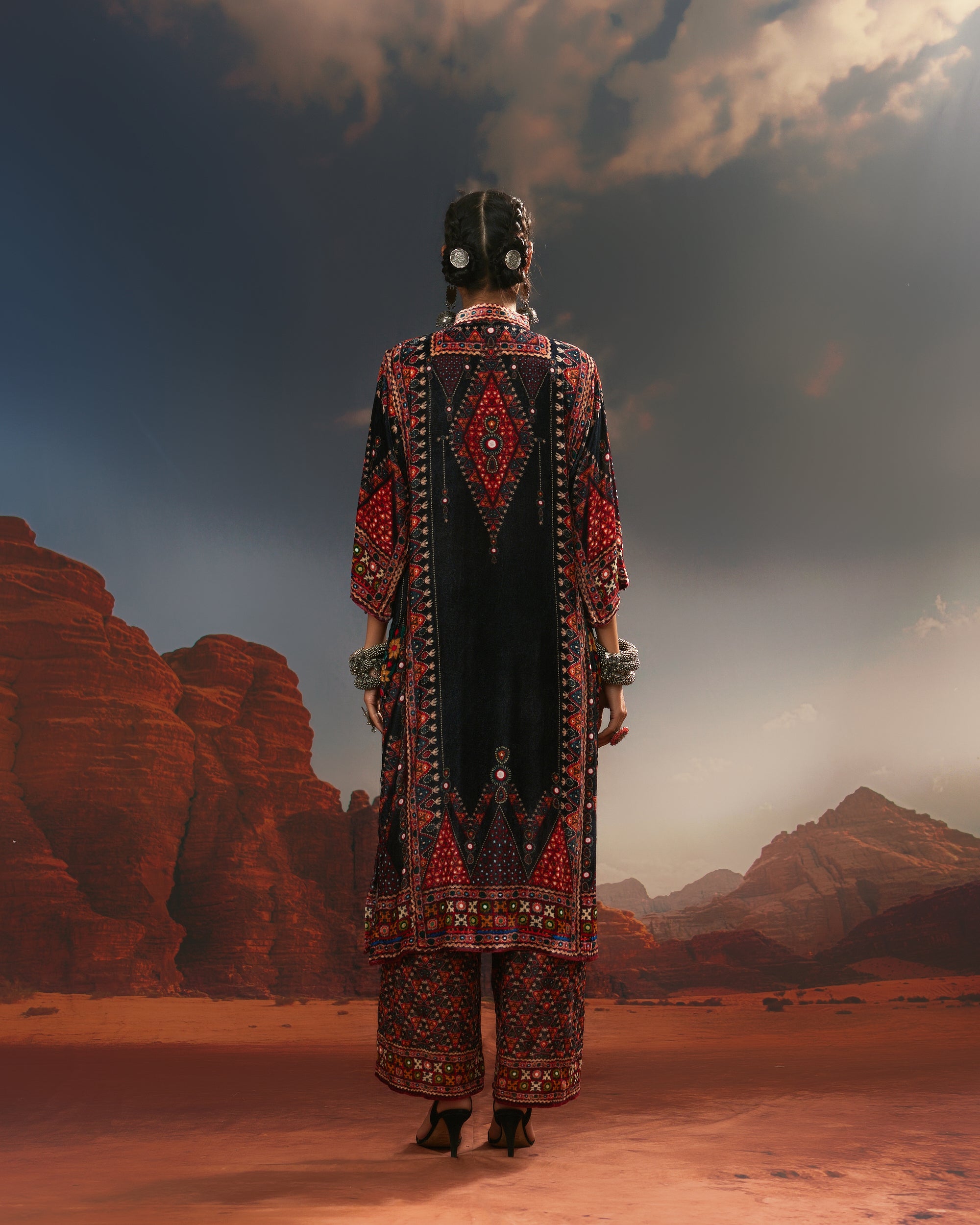 Kutch : Ghazala - Black