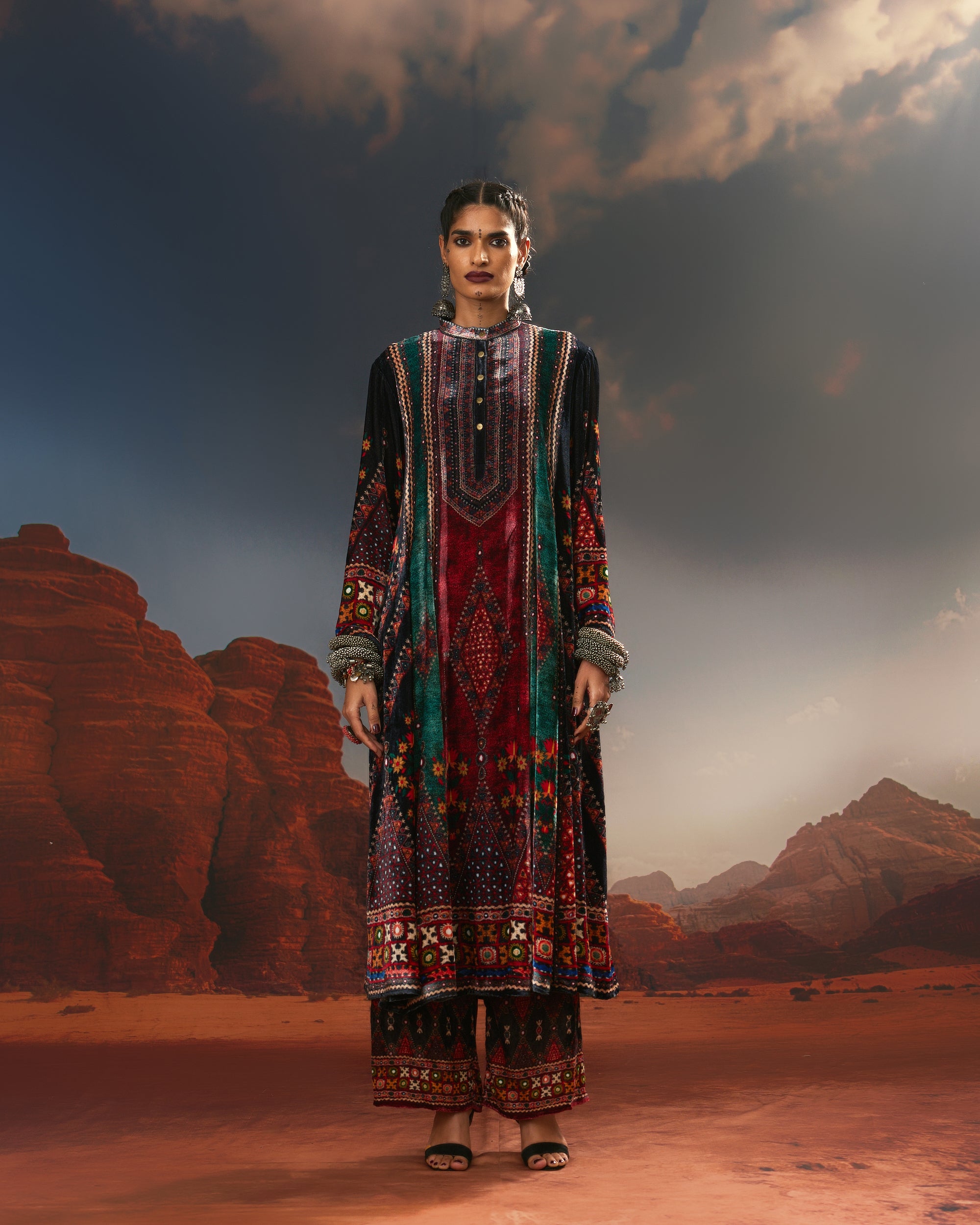 Kutch : Ada - Red/Teal/Black