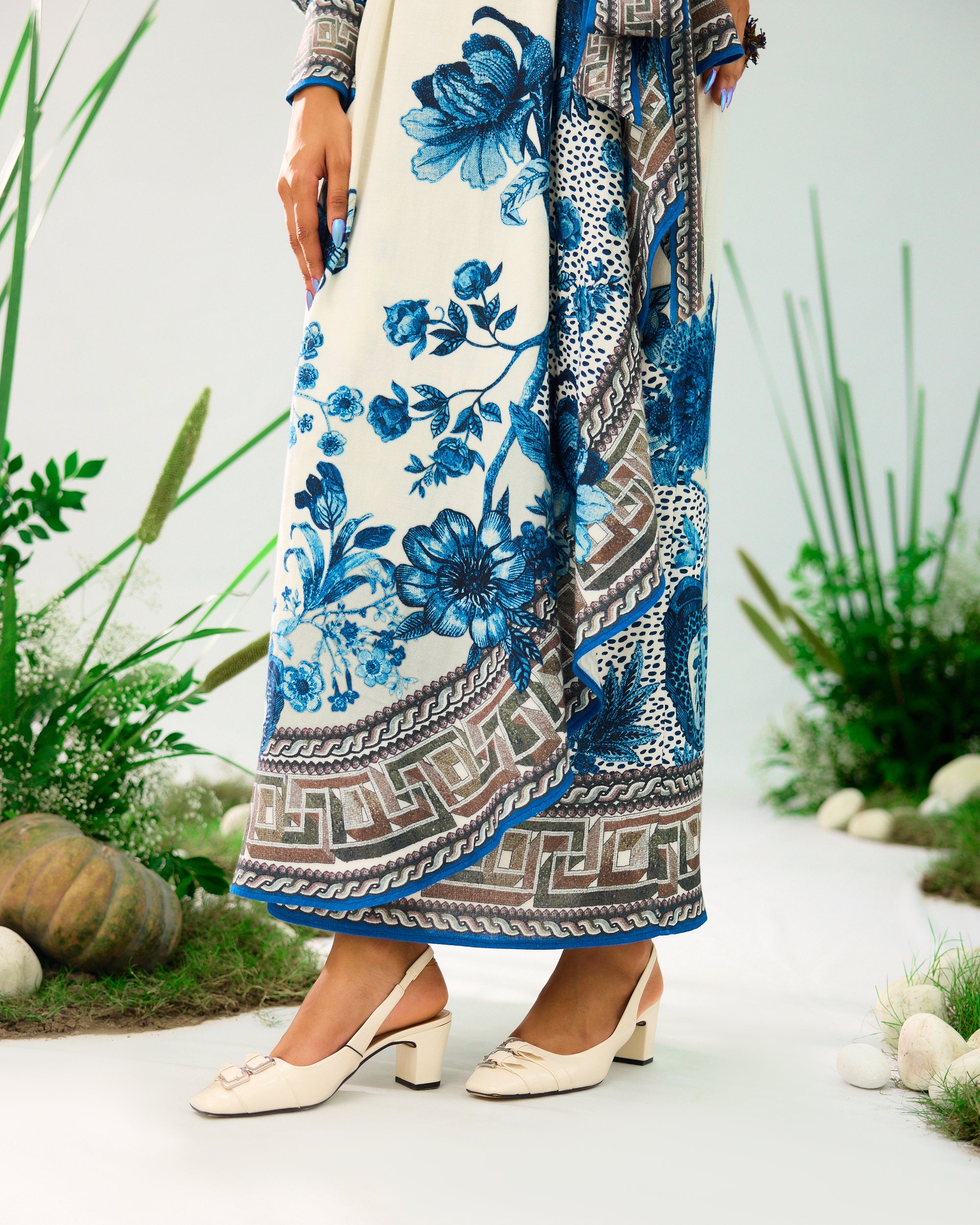 Florence : Udipti - Blue/White