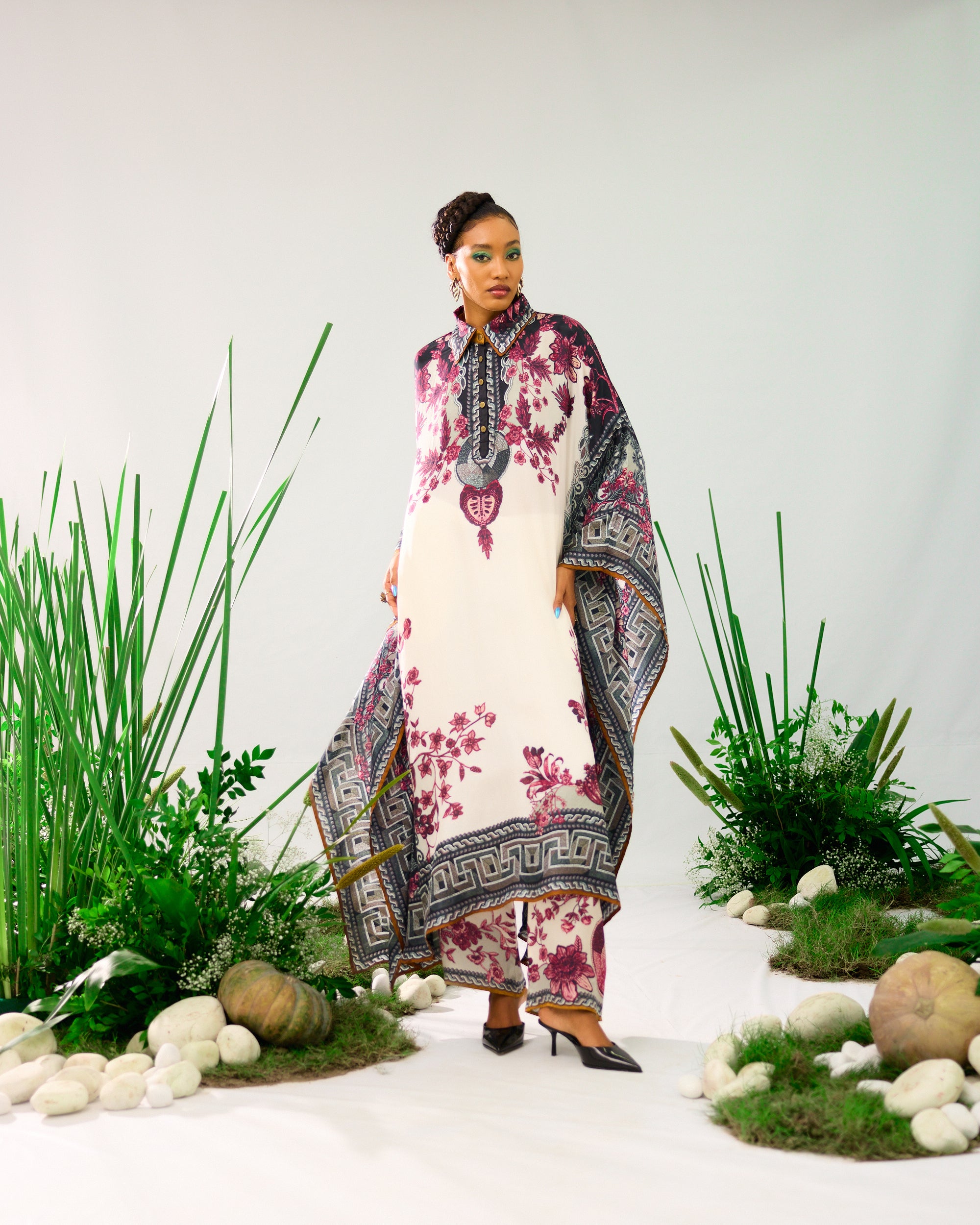 Florence : Sharifa - White/Raspberry