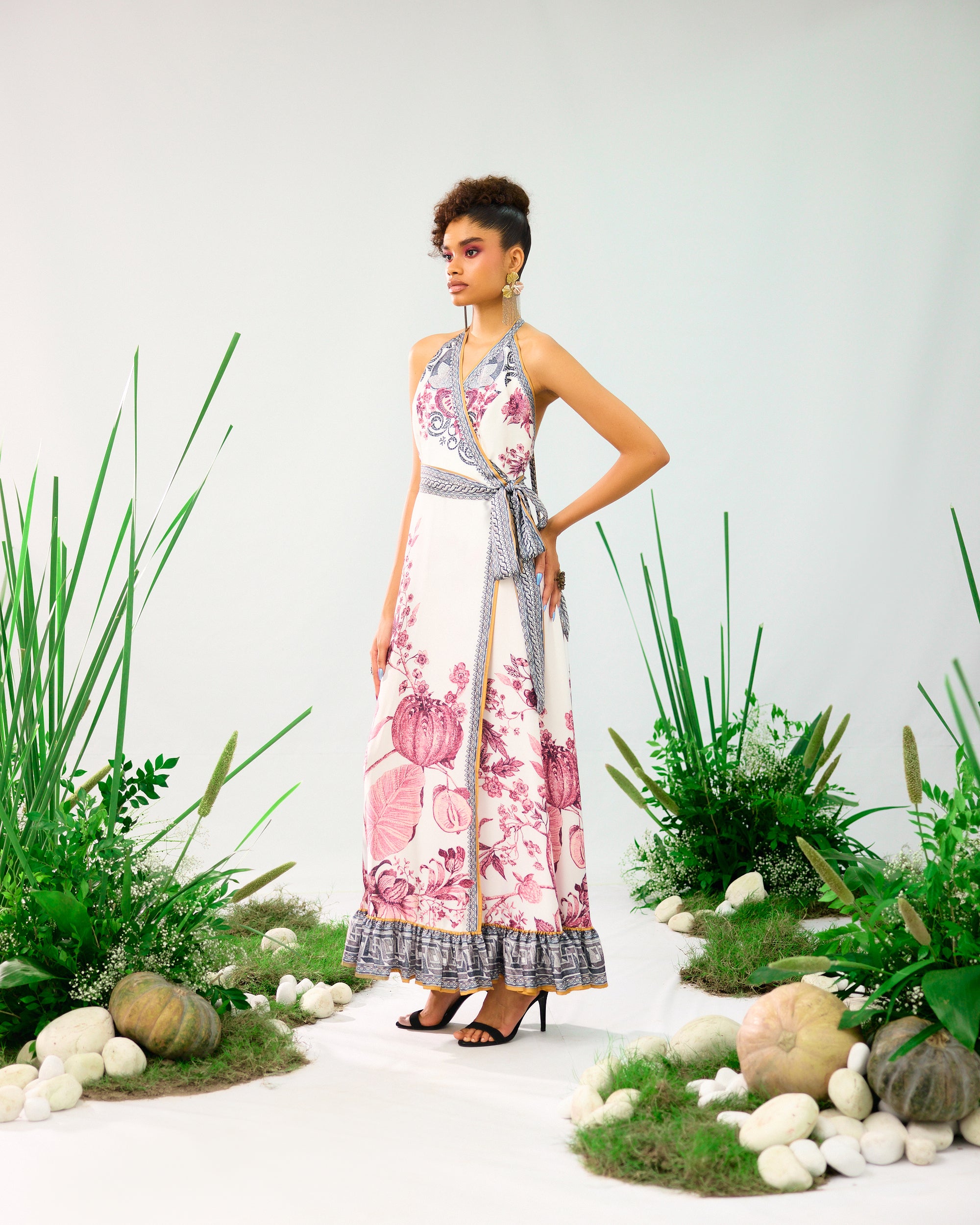 Florence : Barkha - White/Raspberry