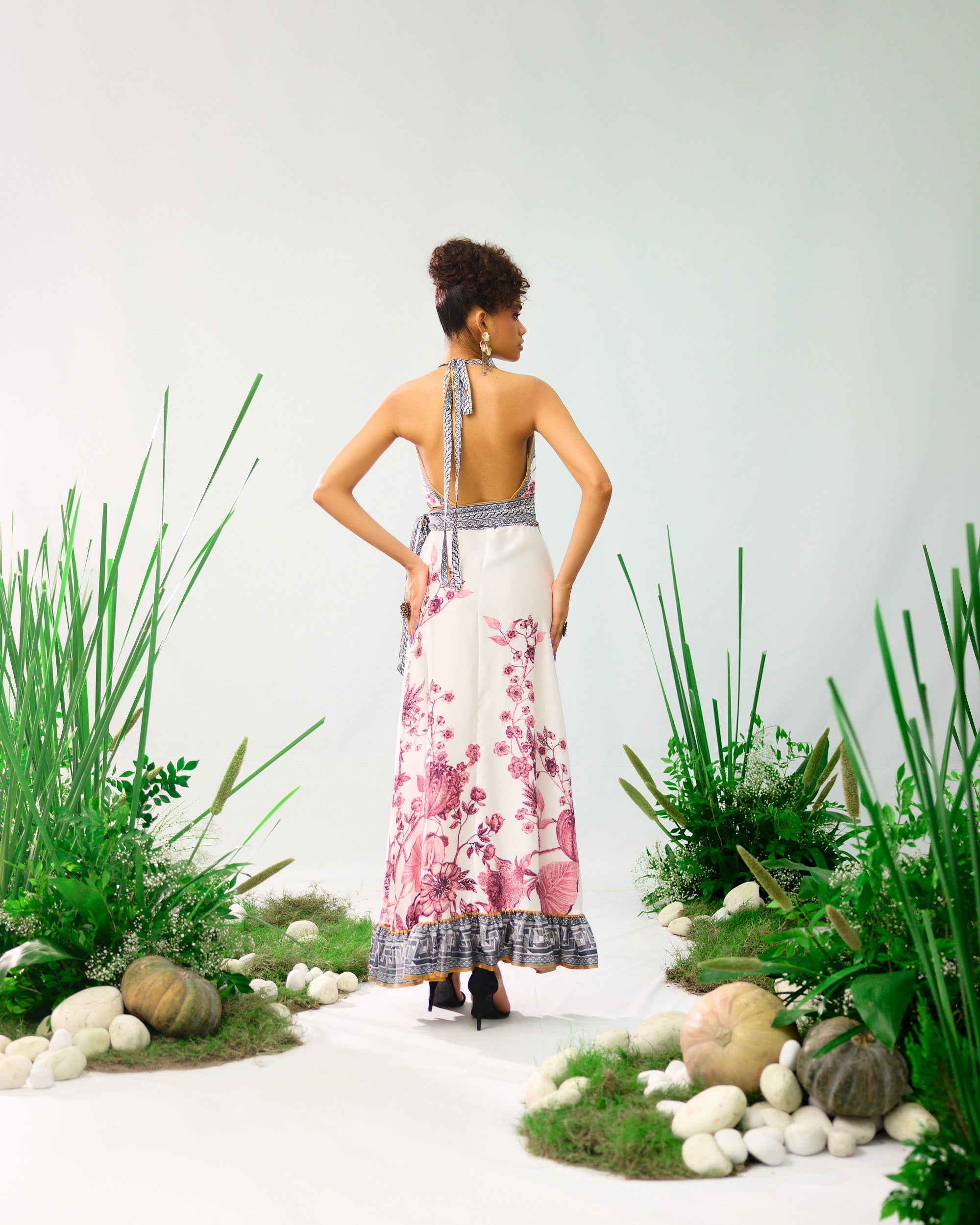 Florence : Barkha - White/Raspberry