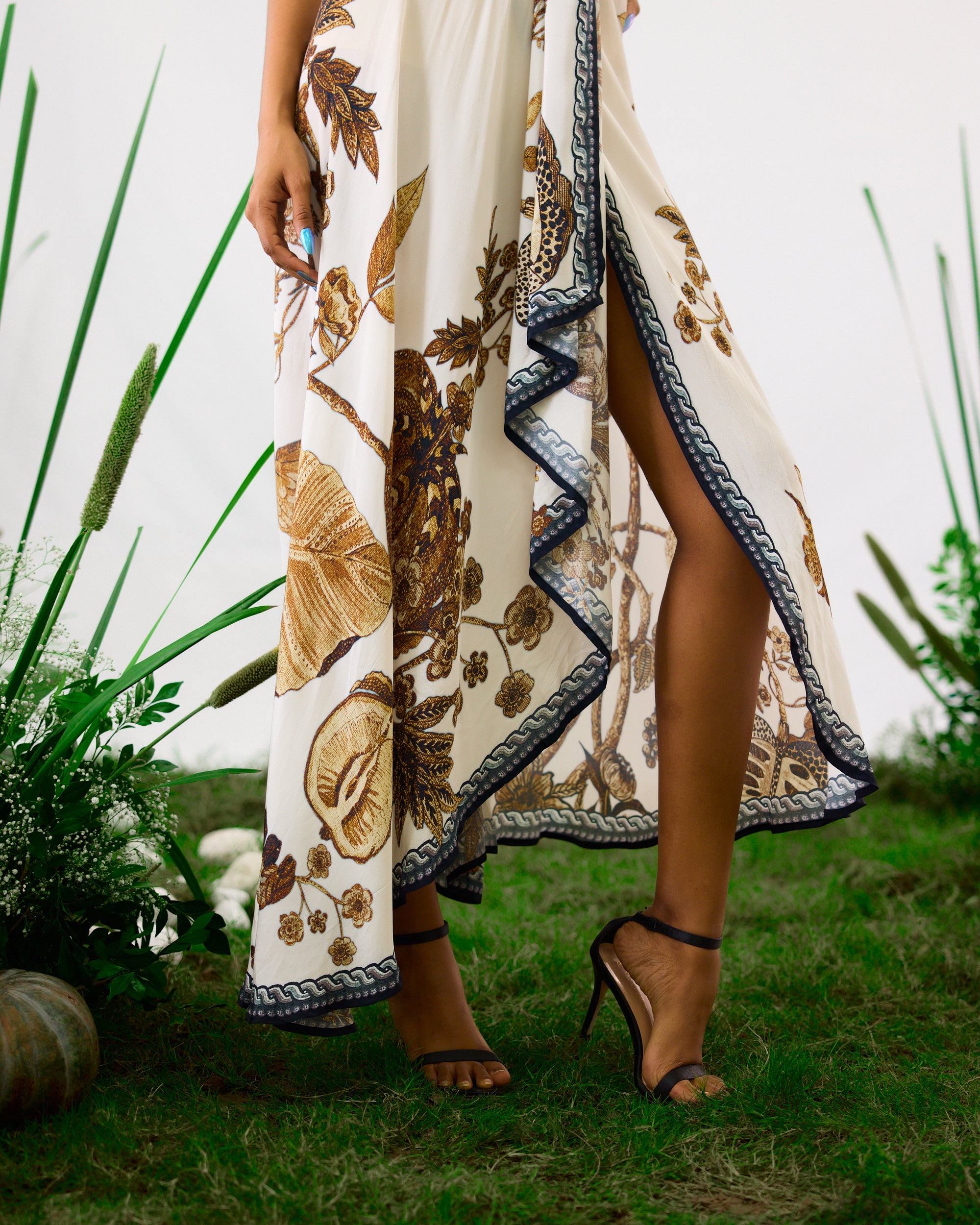 Florence : Bindya - Gold/White