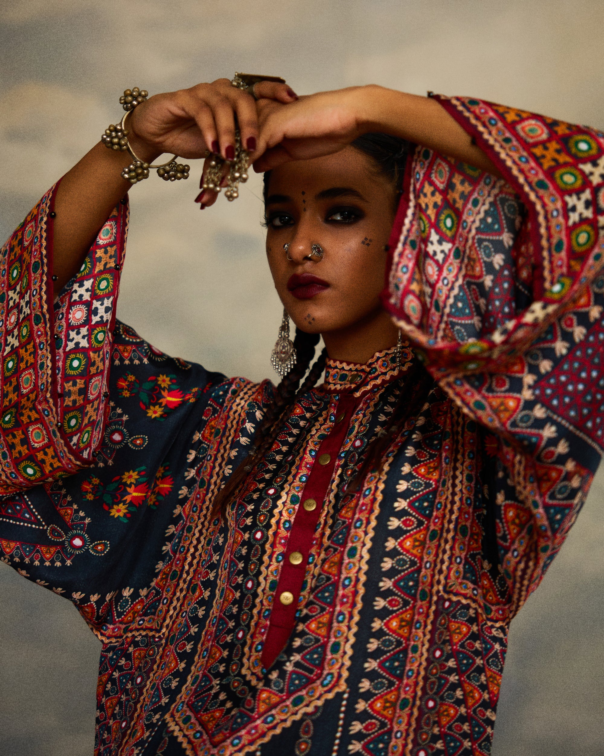 Kutch : Gayatri - Charcoal