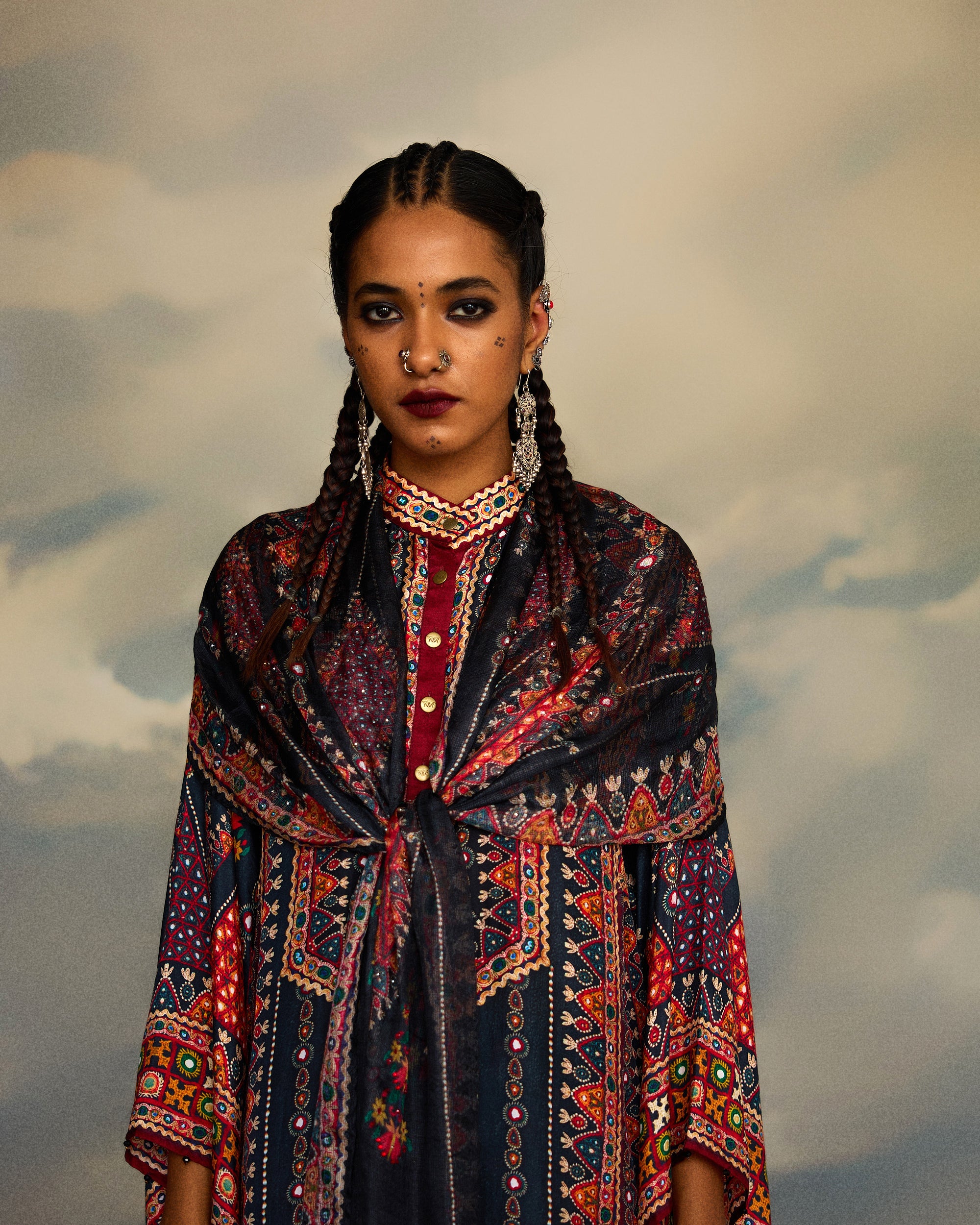 Kutch : Gayatri - Charcoal