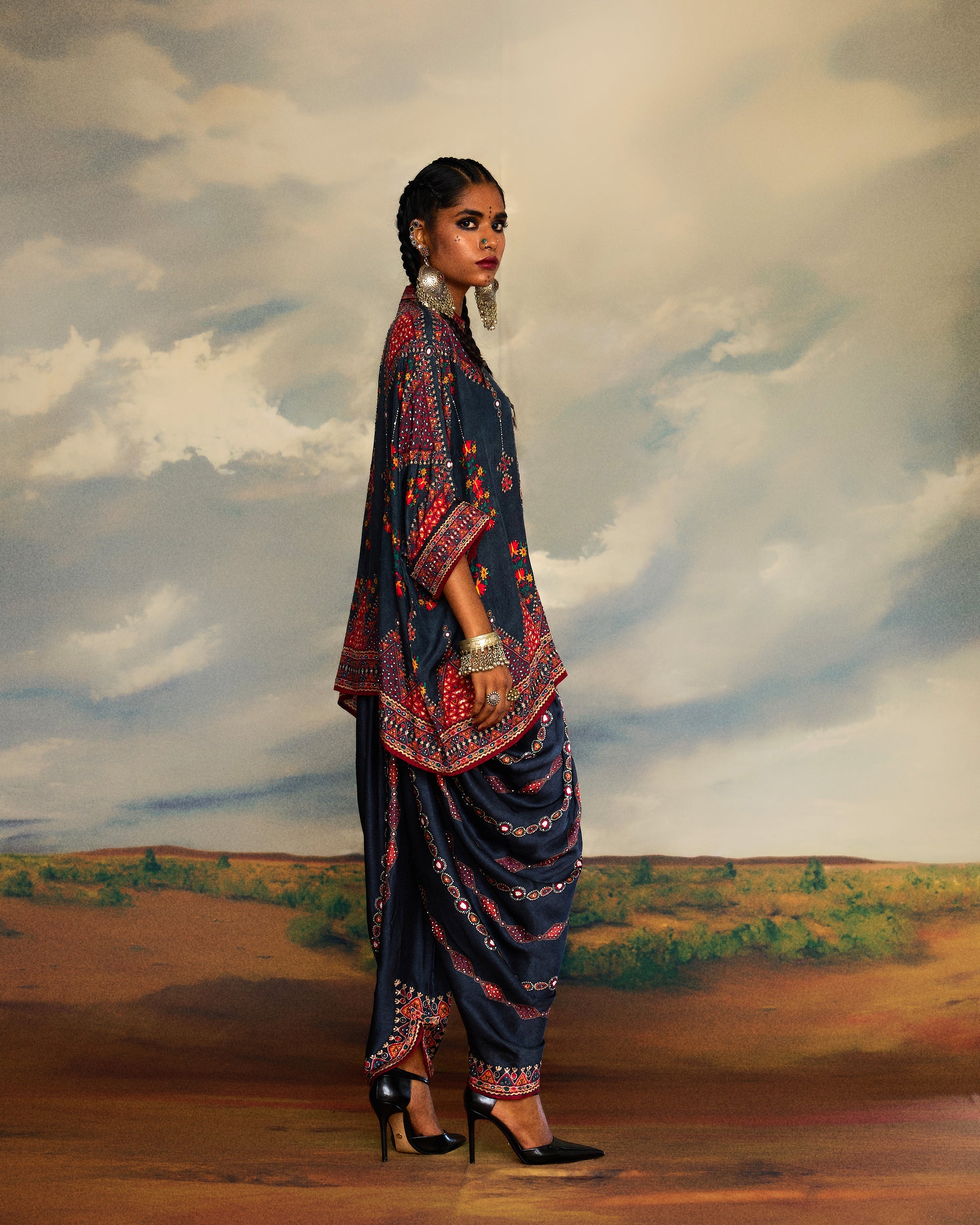 Kutch : Chanel/Afghan - Charcoal