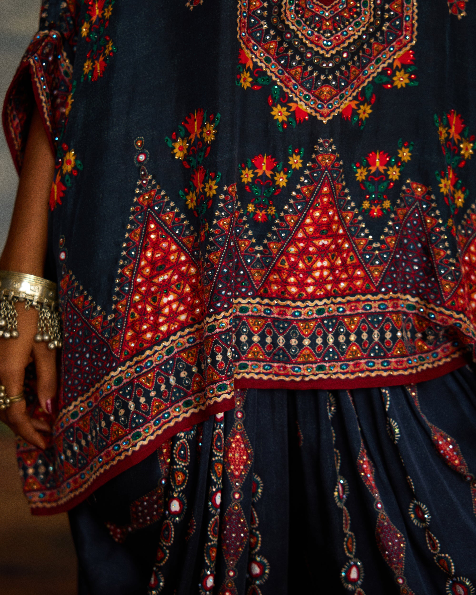 Kutch : Chanel/Afghan - Charcoal