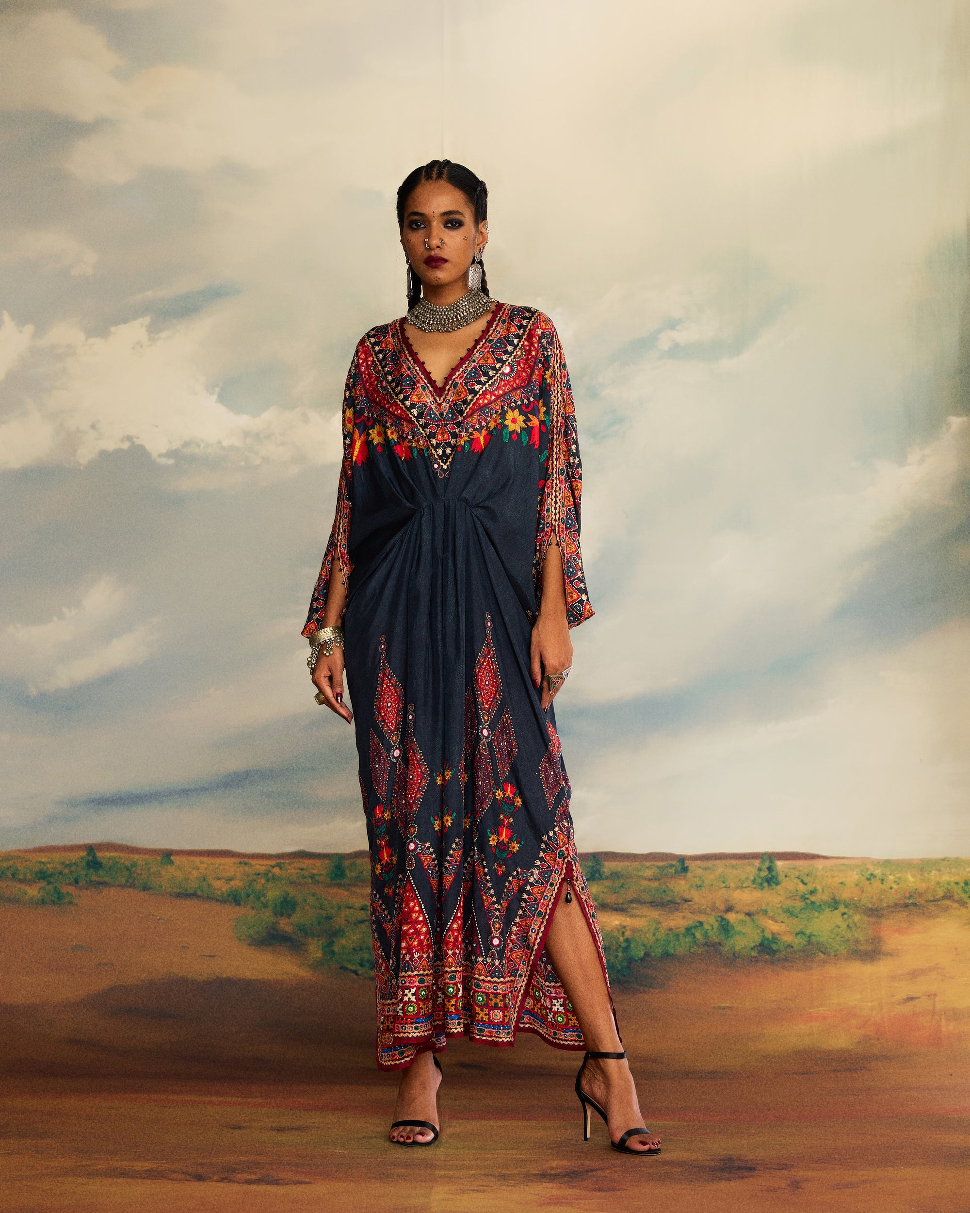 Kutch : Rasika - Charcoal