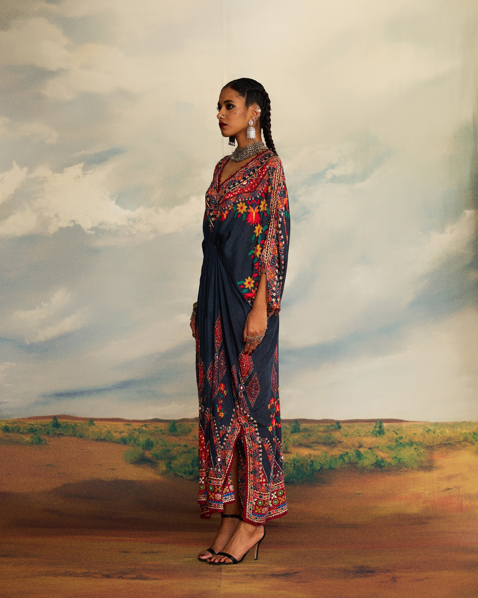 Kutch : Rasika - Charcoal