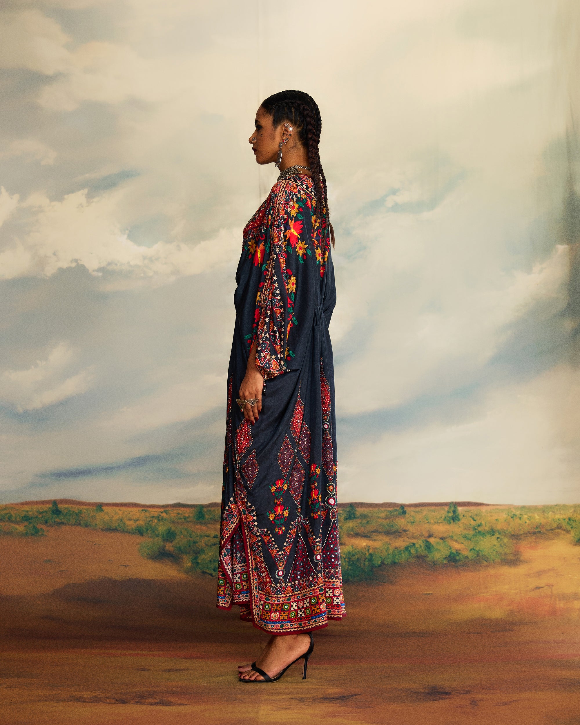 Kutch : Rasika - Charcoal