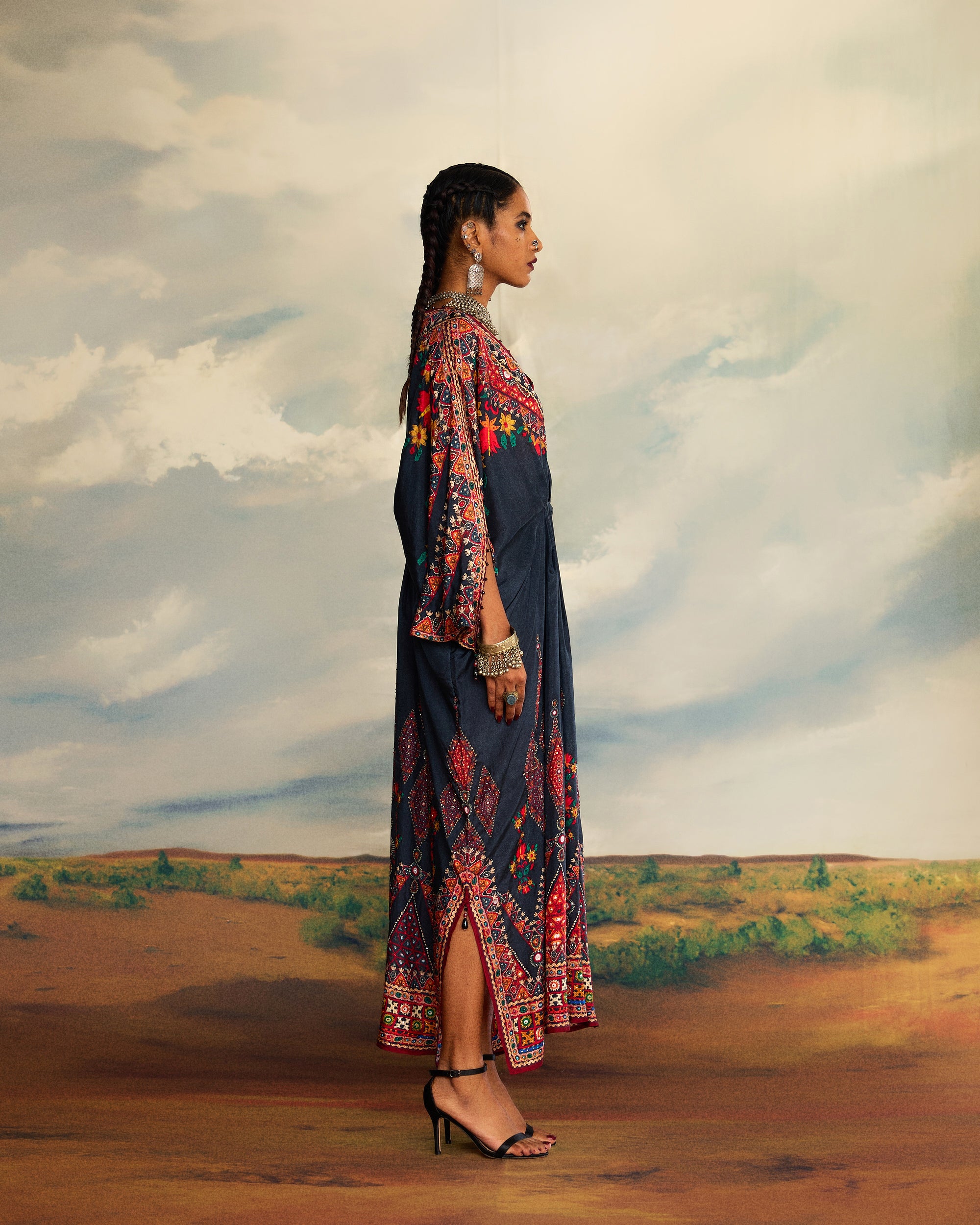 Kutch : Rasika - Charcoal