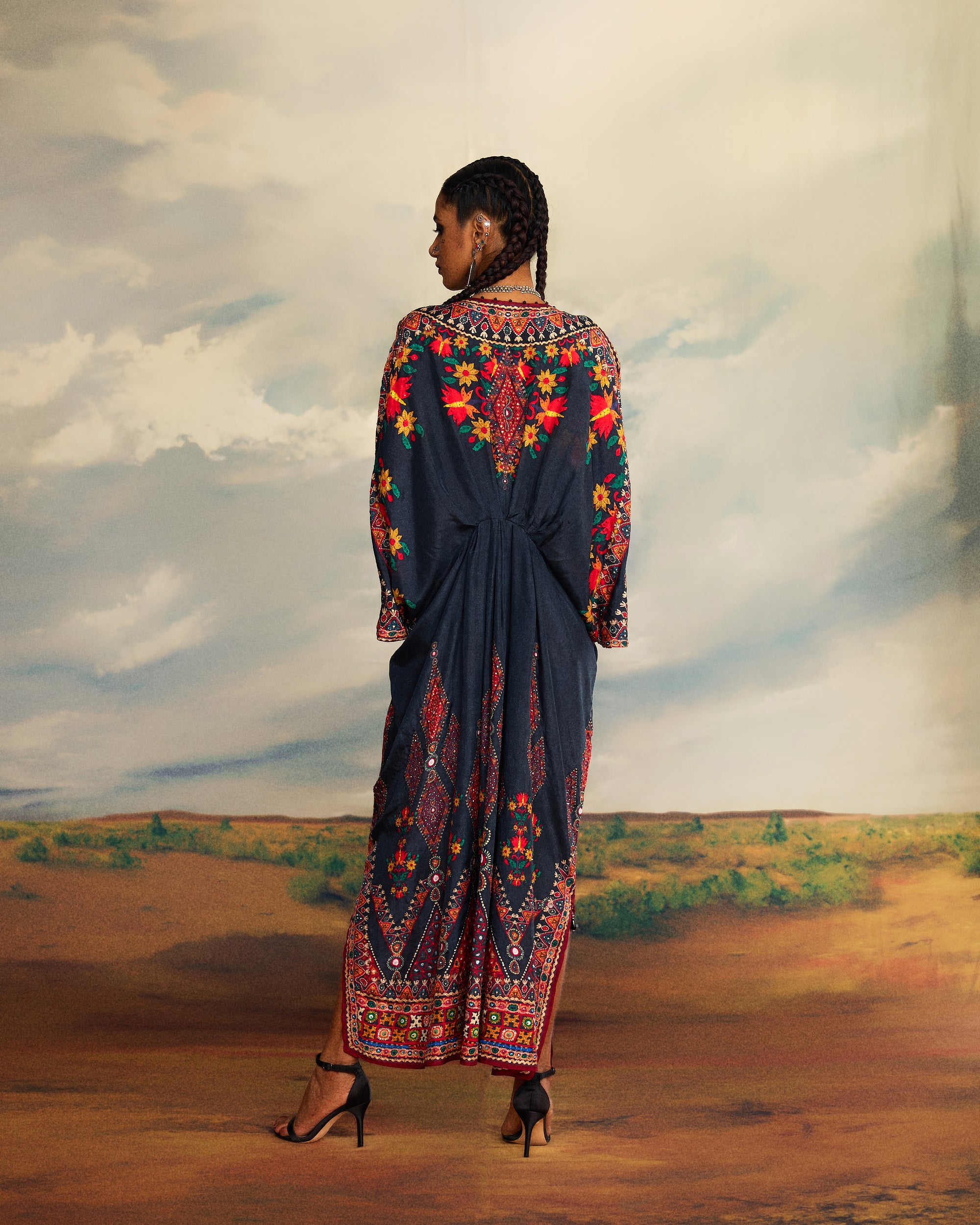 Kutch : Rasika - Charcoal