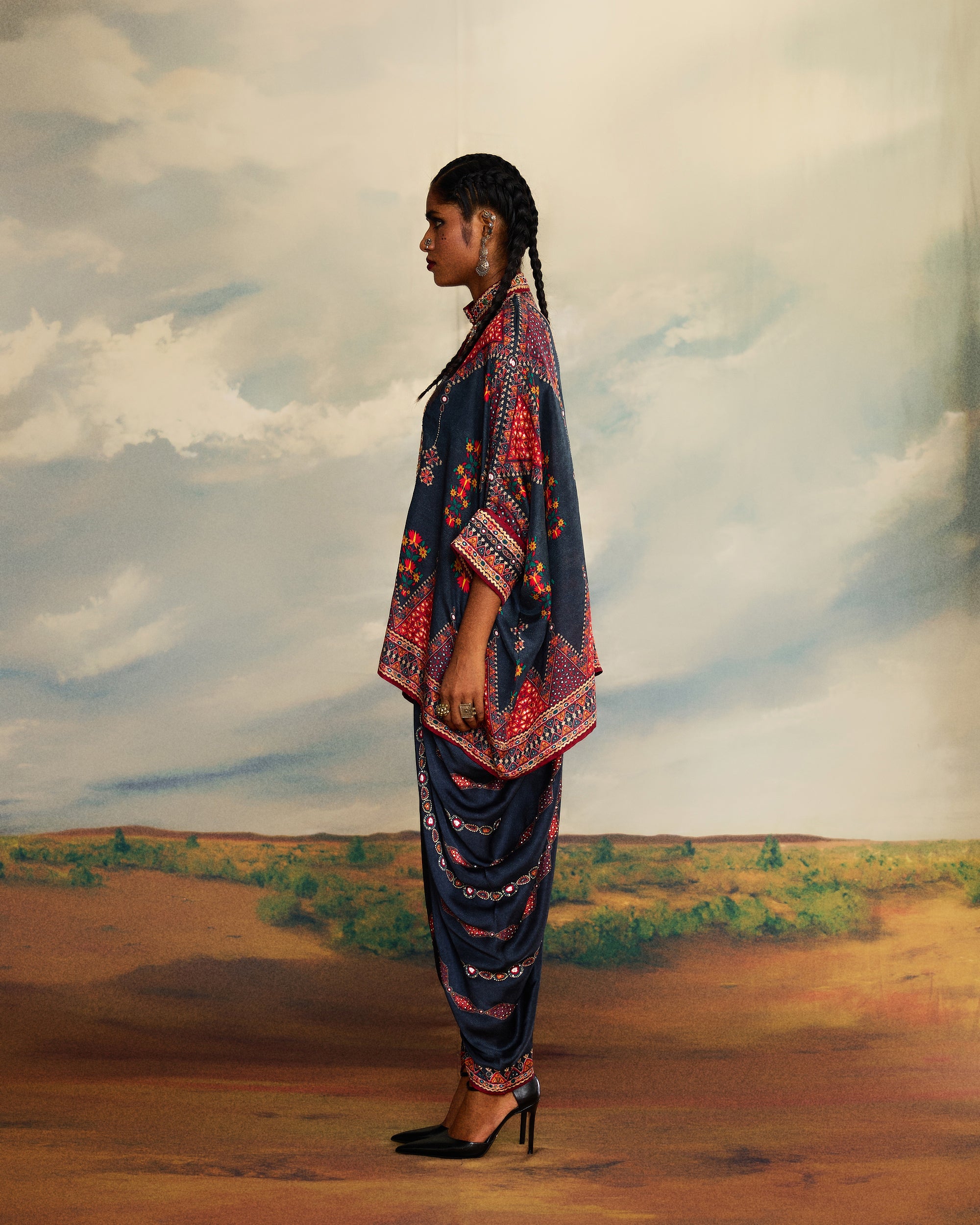 Kutch : Chanel/Afghan (emb) - Charcoal